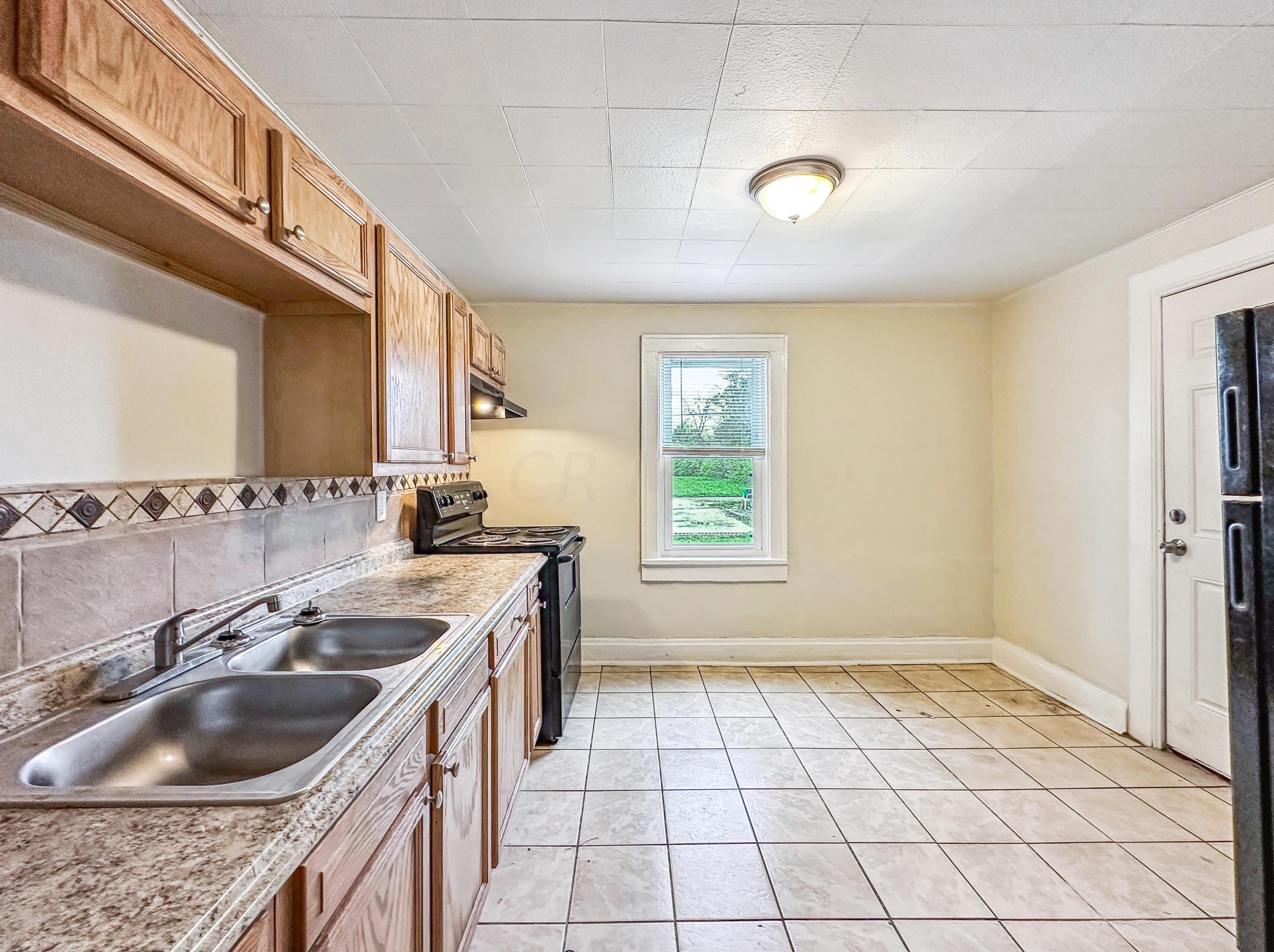 358 Oakley Ave, Columbus OH 43204-3101 exterior