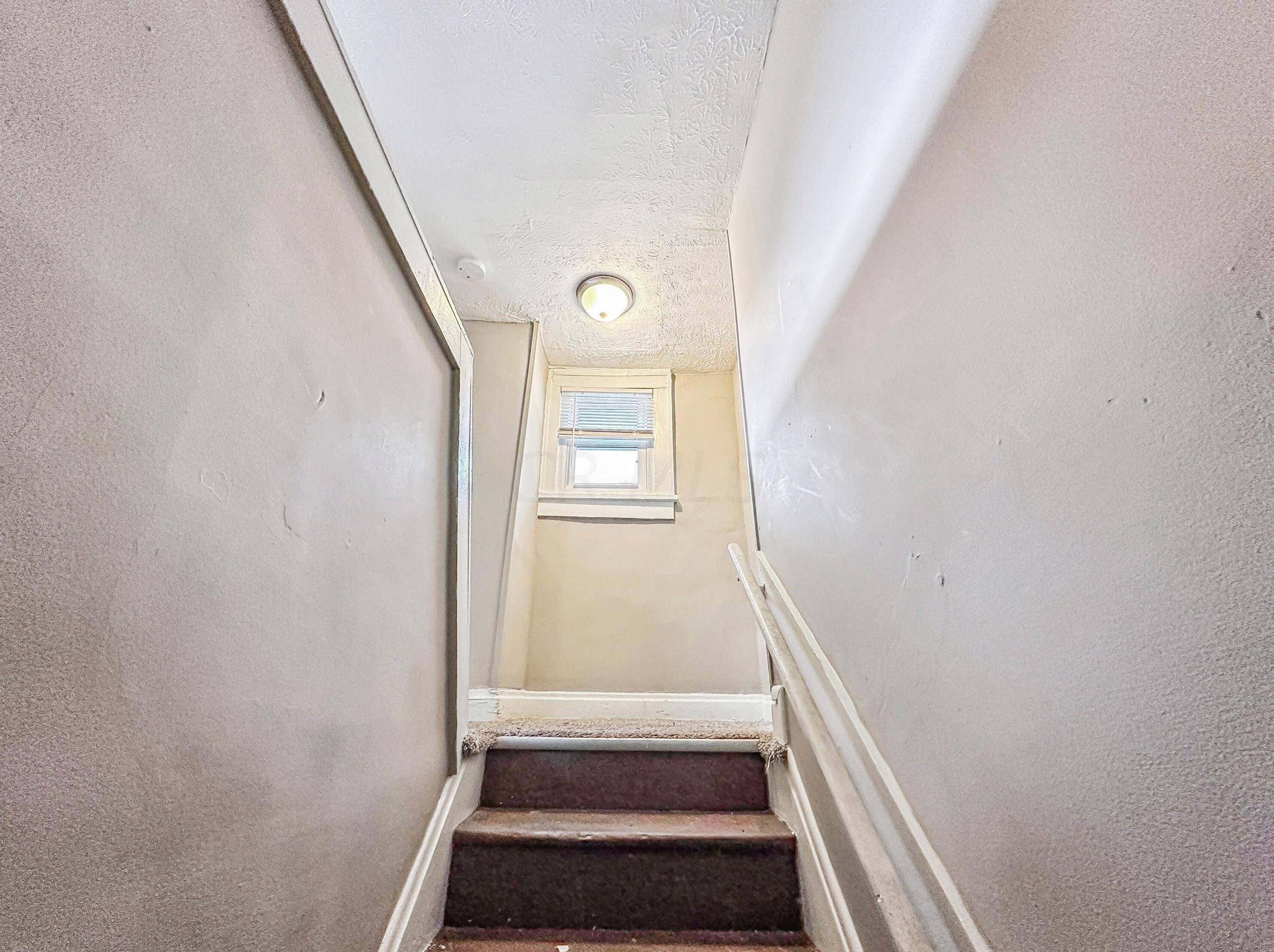 358 Oakley Ave, Columbus OH 43204-3101 exterior