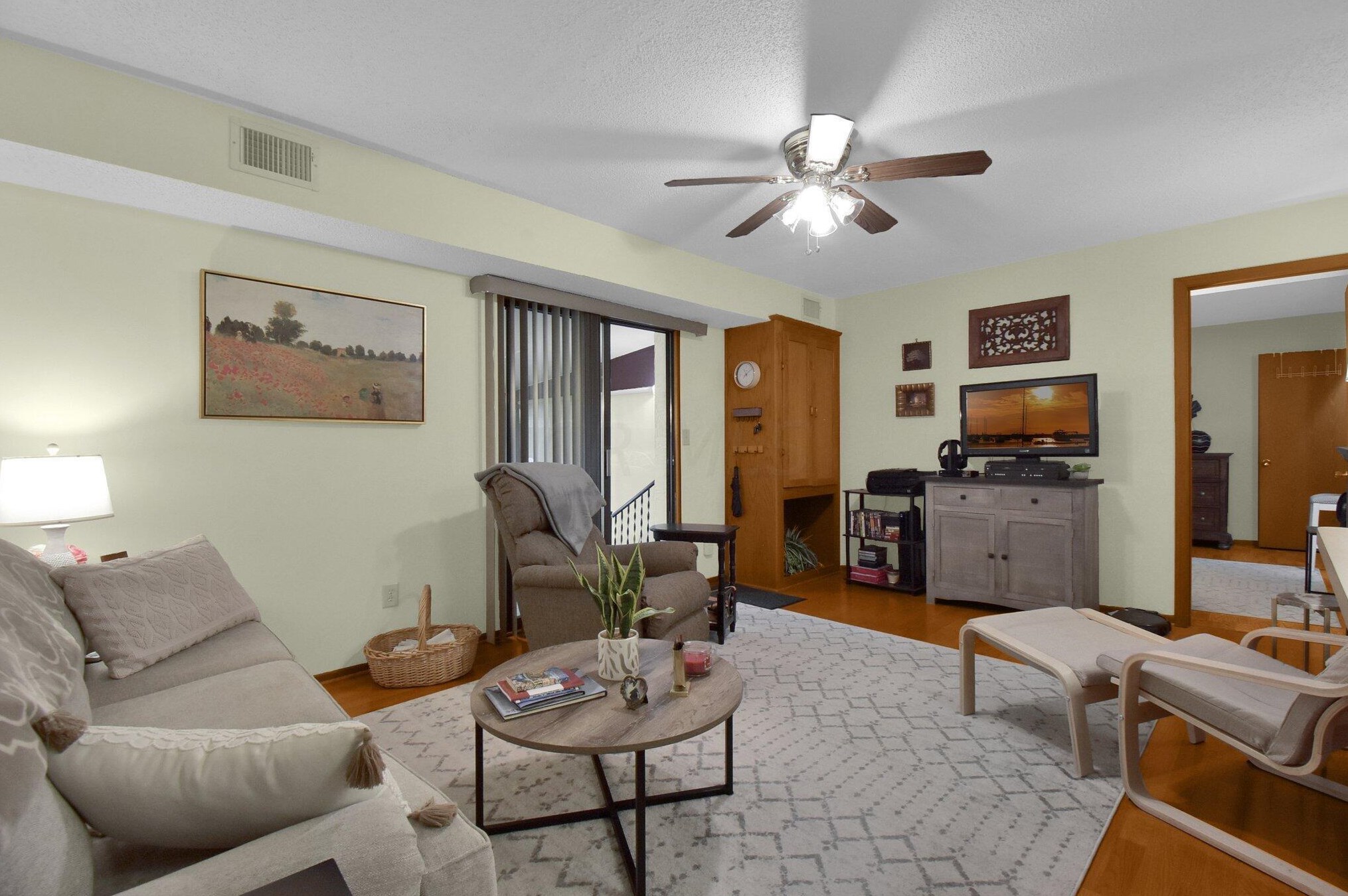 4143 Karl Rd #111, Columbus, OH 43224
