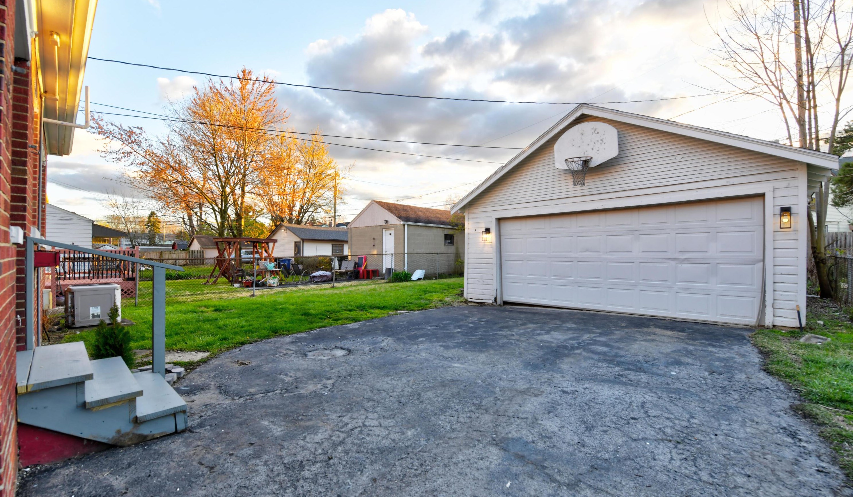 1069 Berkeley Rd, Columbus OH  43206-1703 exterior