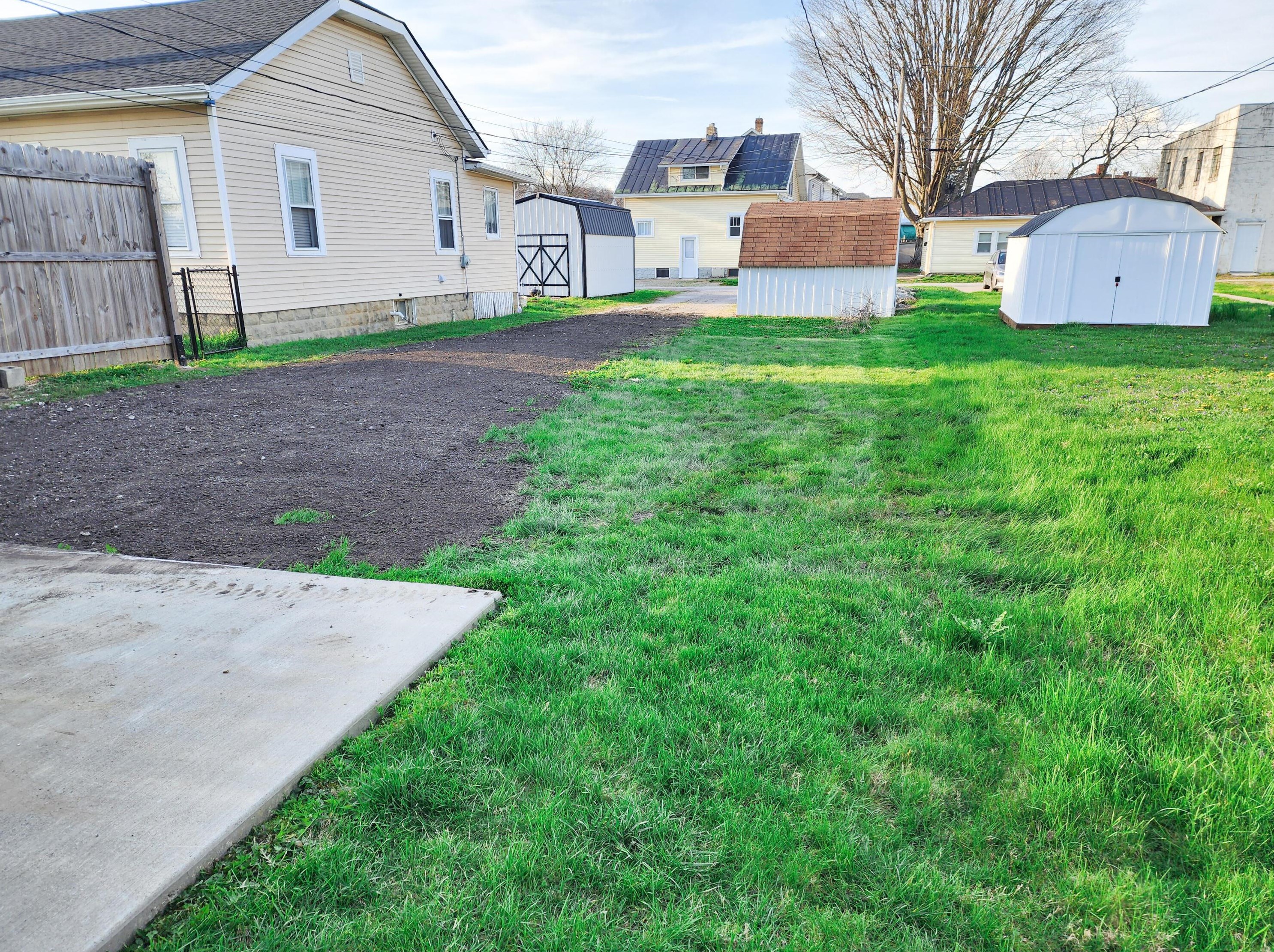 711 Wheeling St, Lancaster OH 43130-3630 exterior