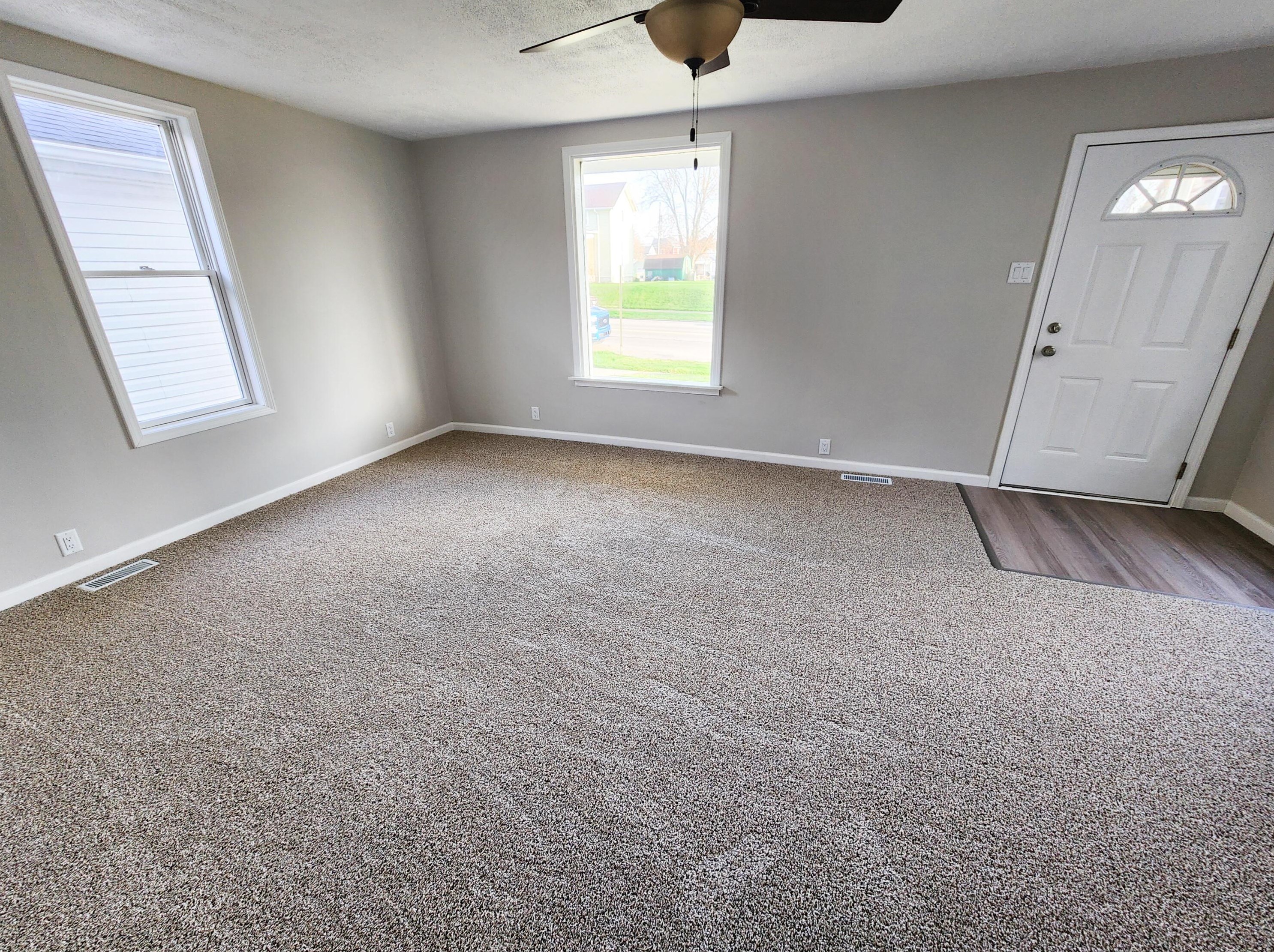711 Wheeling St, Lancaster, OH 43130-3219