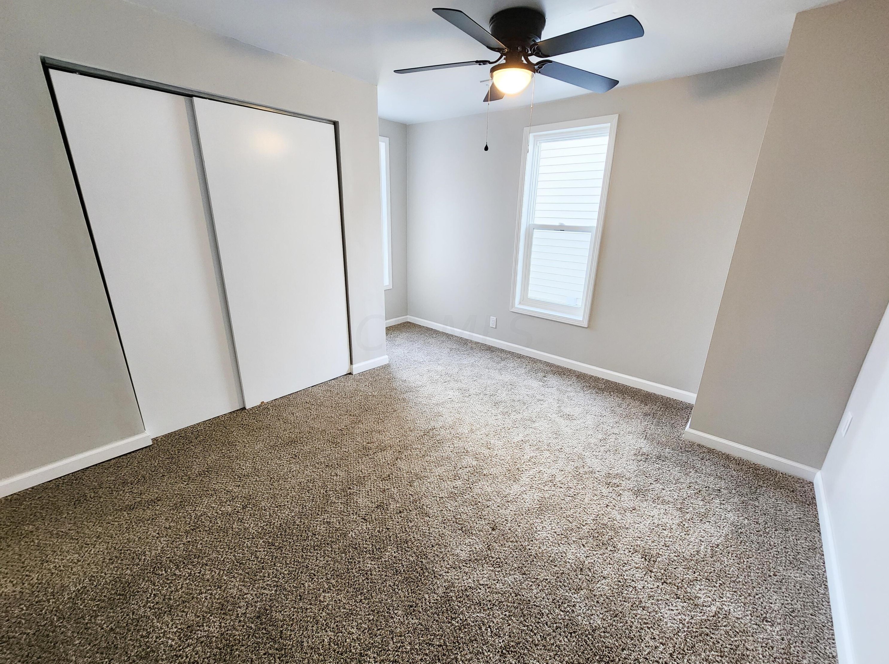 711 Wheeling St, Lancaster OH 43130-3630 exterior