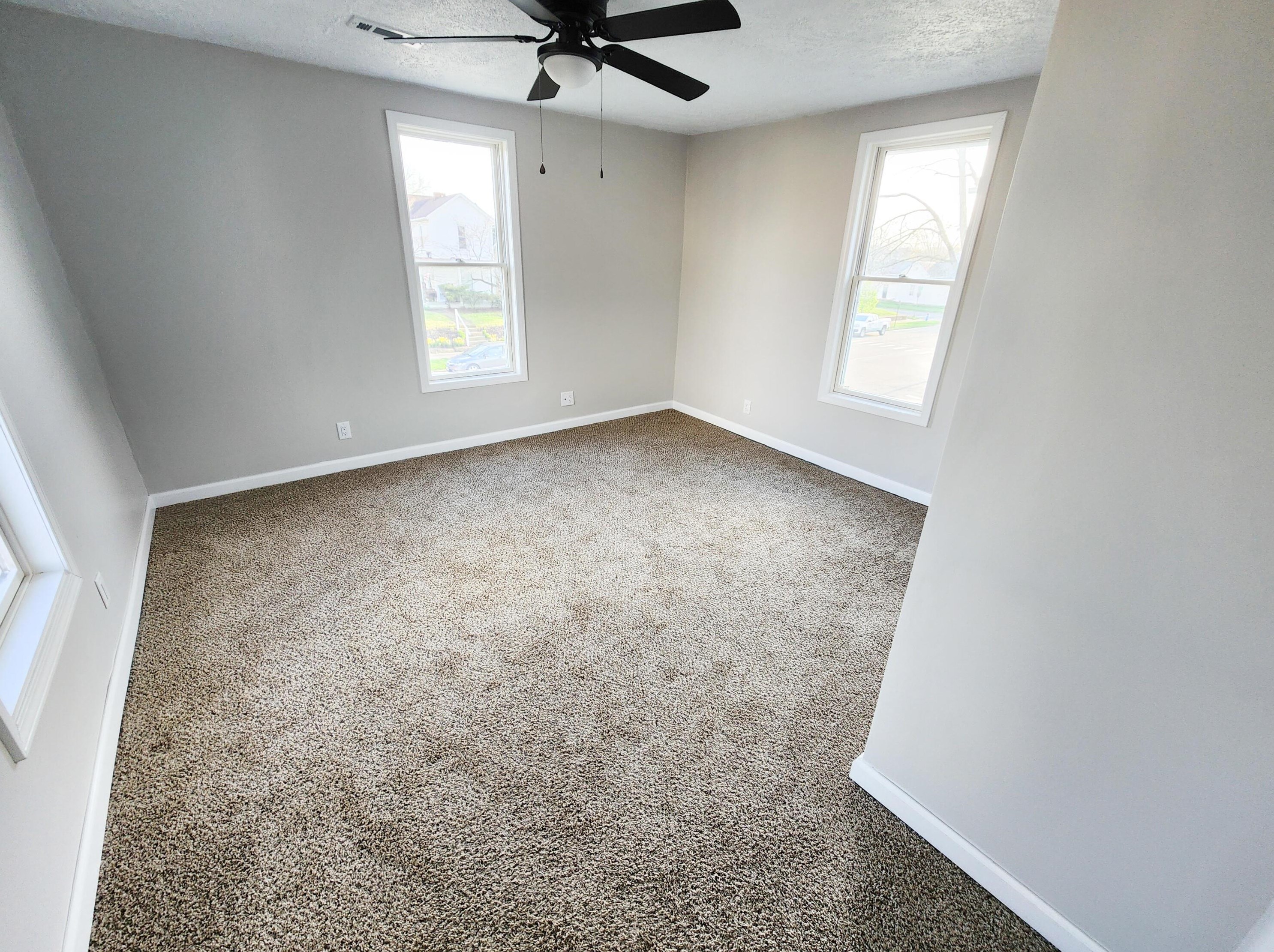 711 Wheeling St, Lancaster OH 43130-3630 exterior