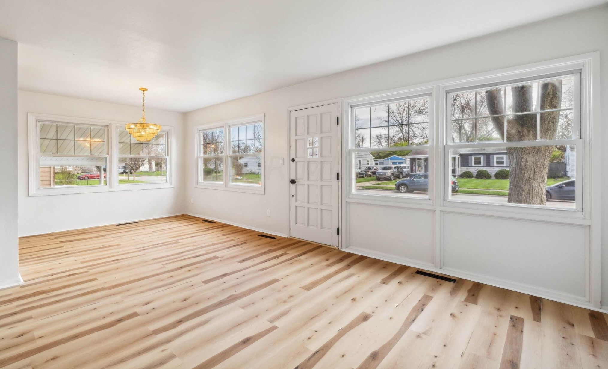 4588 Rodney Rd, Columbus, OH 43227