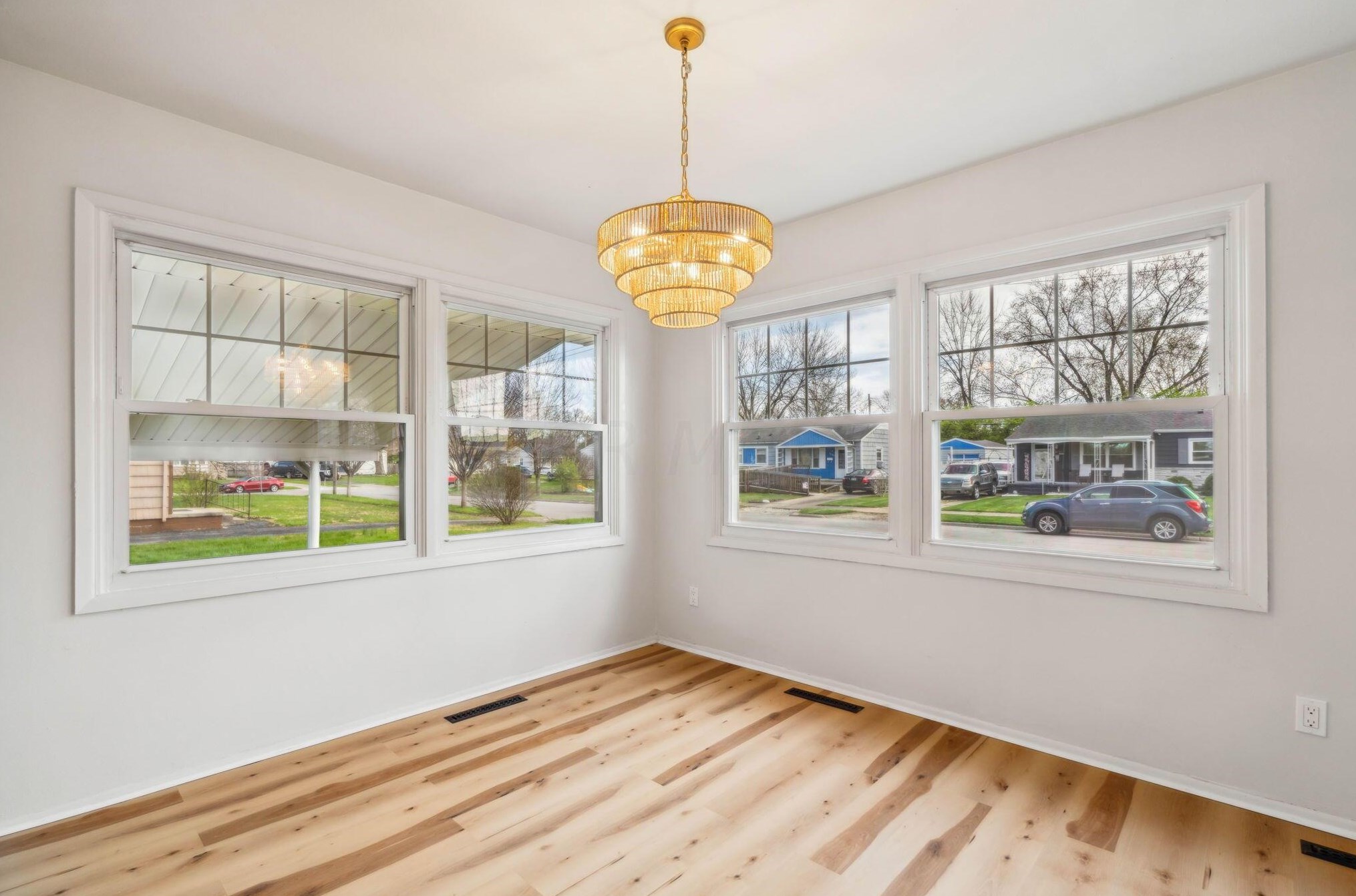 4588 Rodney Rd, Columbus OH  43227-1340 exterior