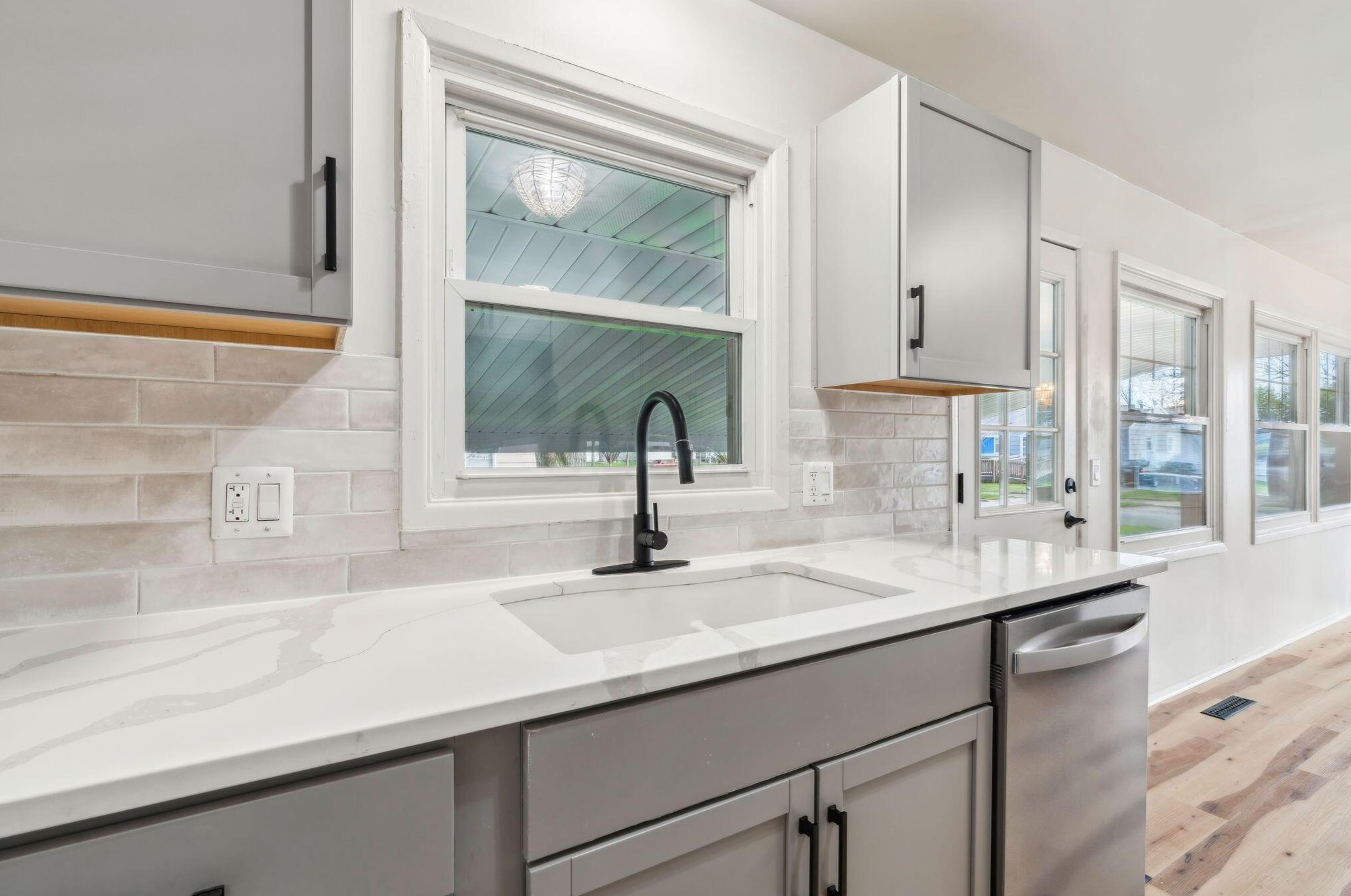 4588 Rodney Rd, Columbus OH  43227-1340 exterior