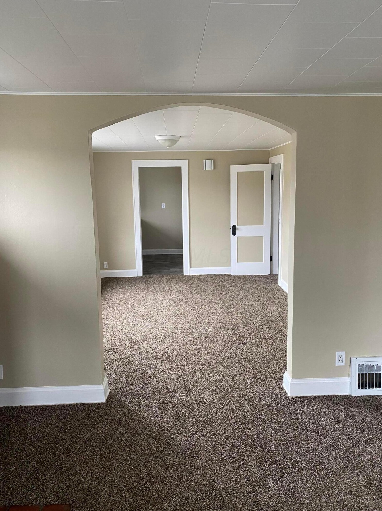 612 Warren Ave, Columbus OH  43204-2955 exterior