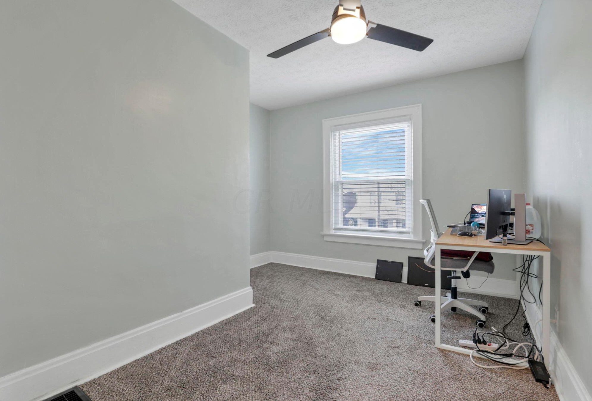 221 Markison Ave, Columbus OH  43207-1132 exterior