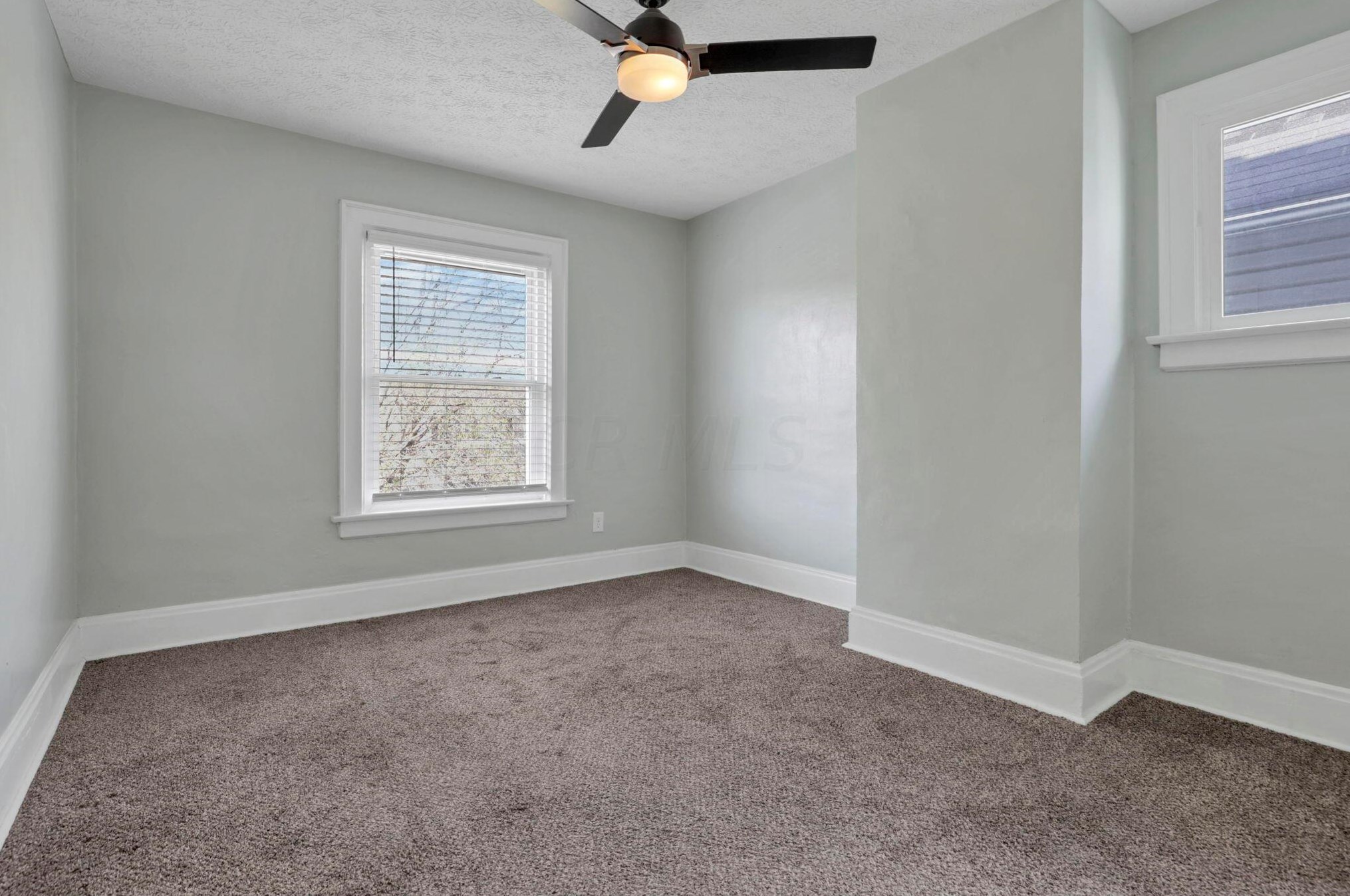 221 Markison Ave, Columbus OH  43207-1132 exterior