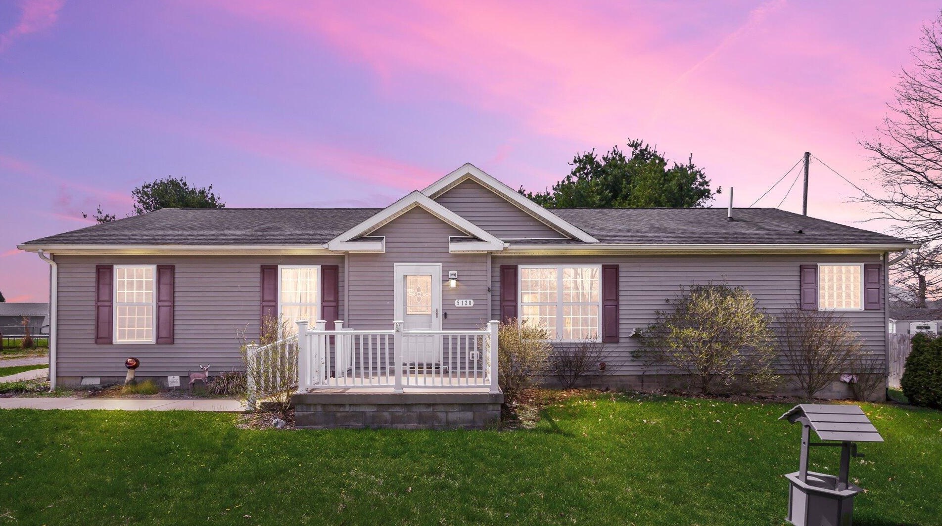 5120 School House Rd, Frazeysburg, OH 43822-9728
