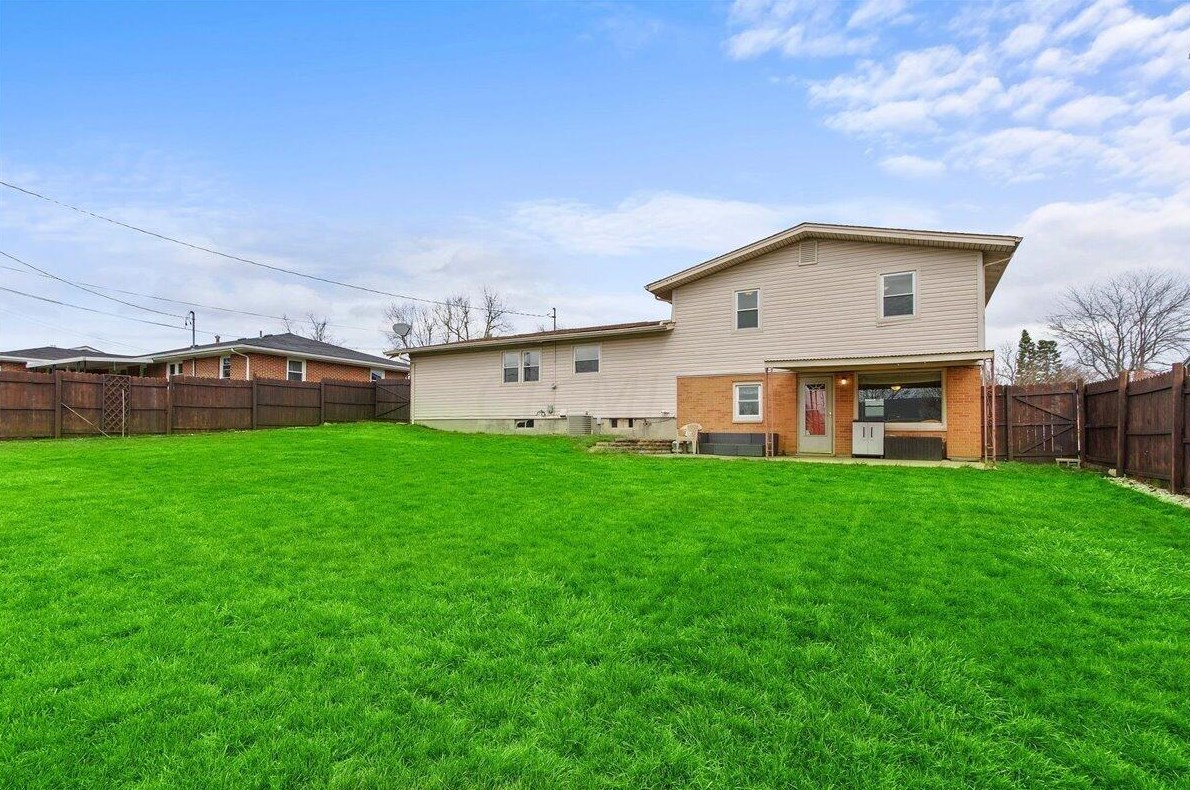 112 Organ St, Bellefontaine OH  43311-2722 exterior