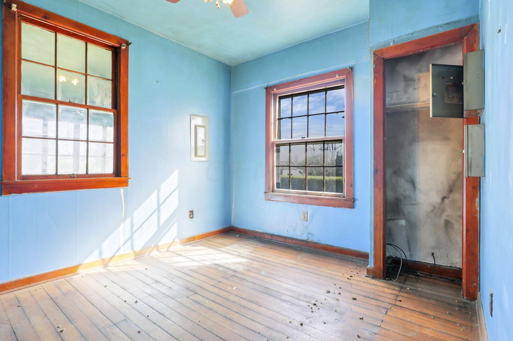 992 Thomas Ave, Columbus OH  43223-1553 exterior