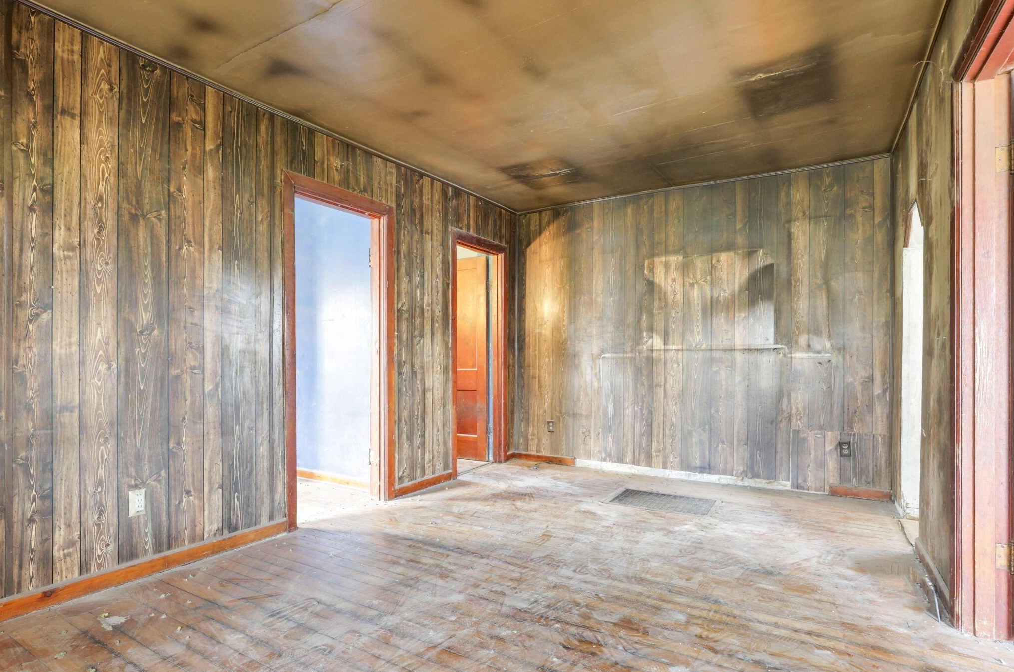 992 Thomas Ave, Columbus OH  43223-1553 exterior