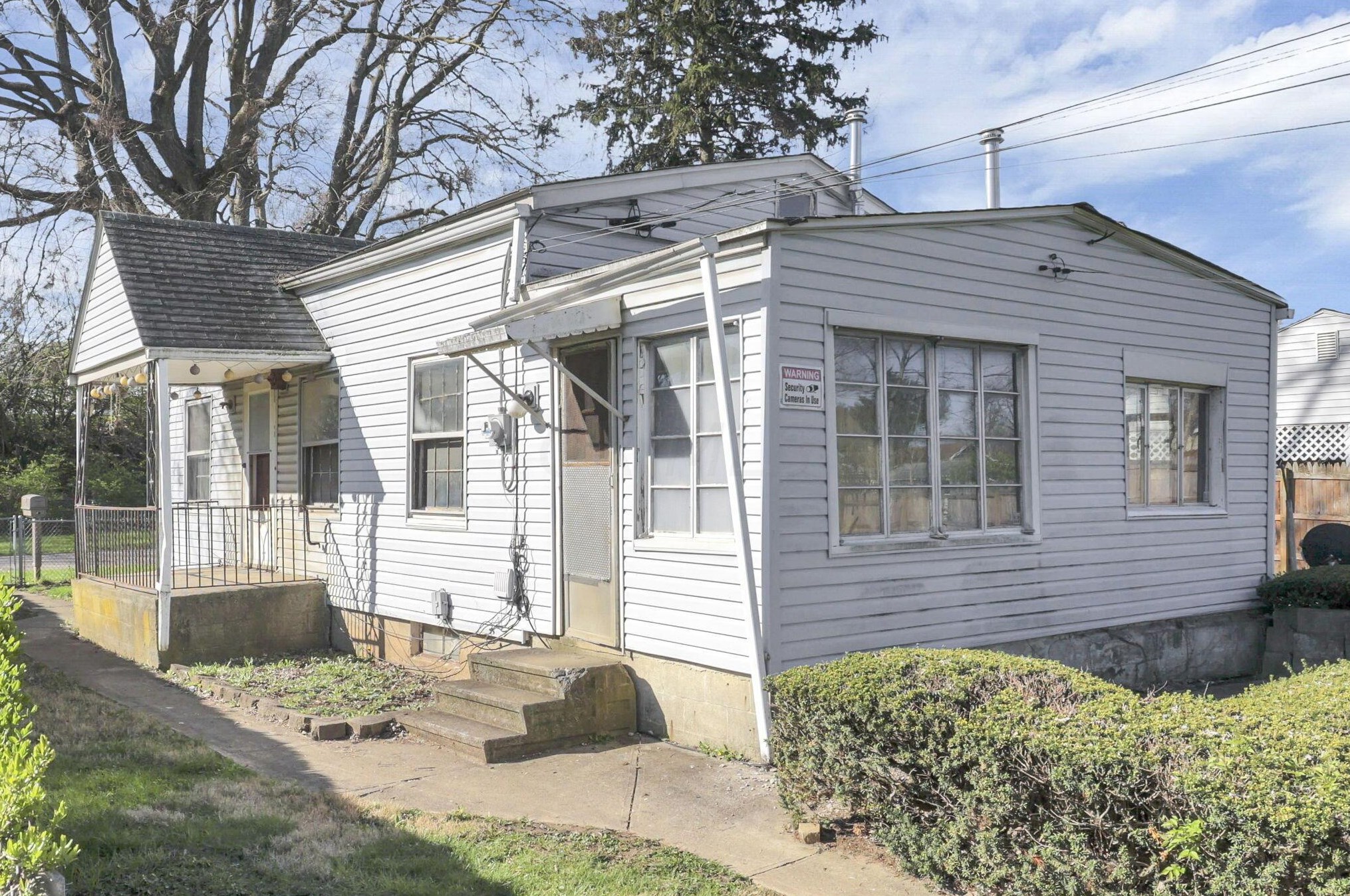 992 Thomas Ave, Columbus OH  43223-1553 exterior