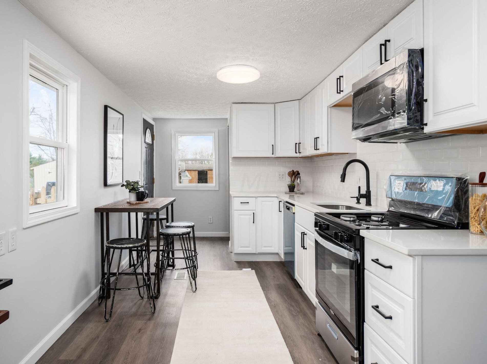 915 Chillicothe Ave, Bellefontaine OH  43311-1009 exterior