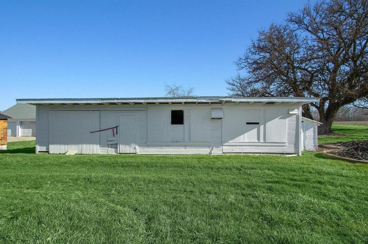 2873 County Road 31, Bellefontaine OH  43311-9777 exterior