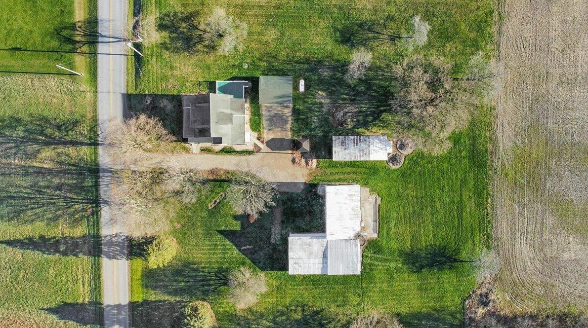 2873 County Road 31, Bellefontaine OH  43311-9777 exterior