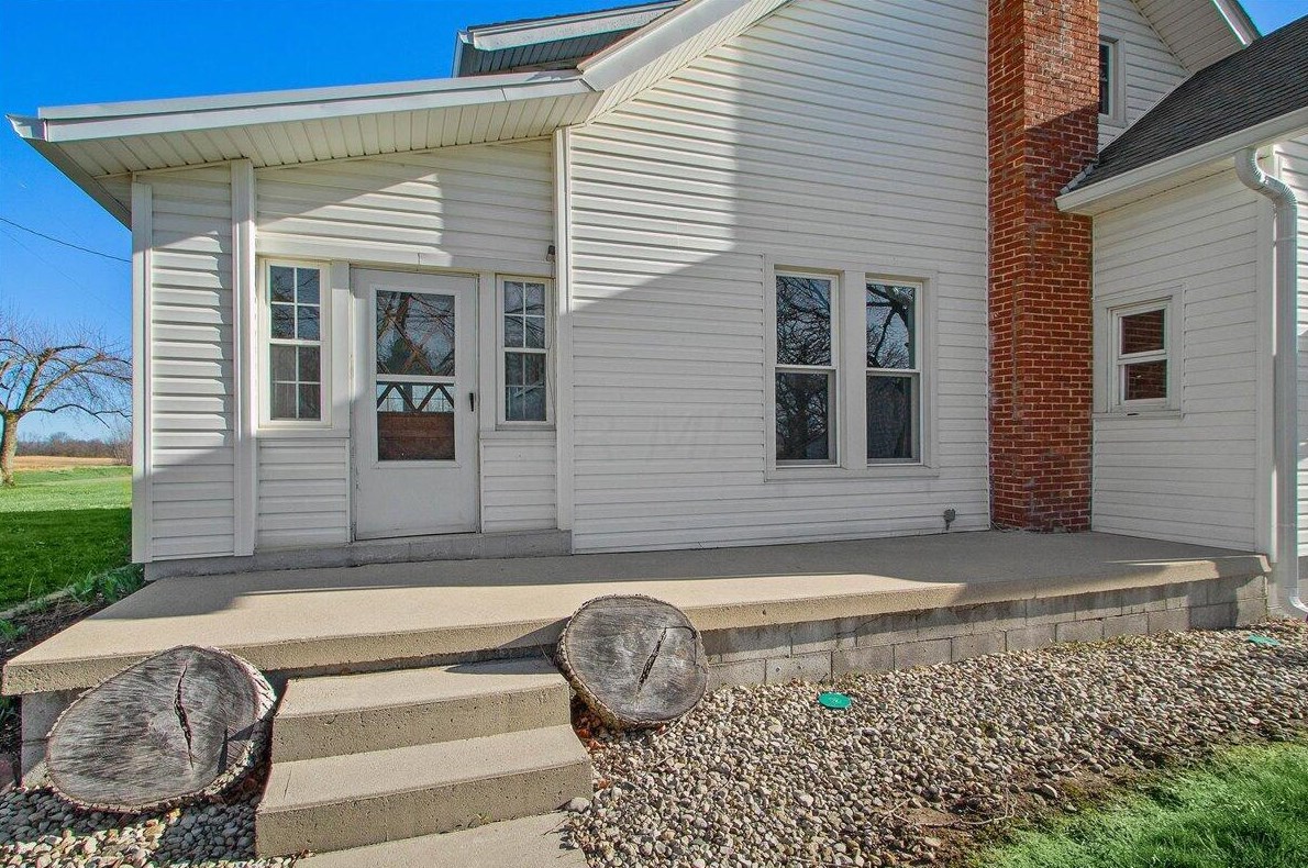 2873 County Road 31, Bellefontaine OH  43311-9777 exterior
