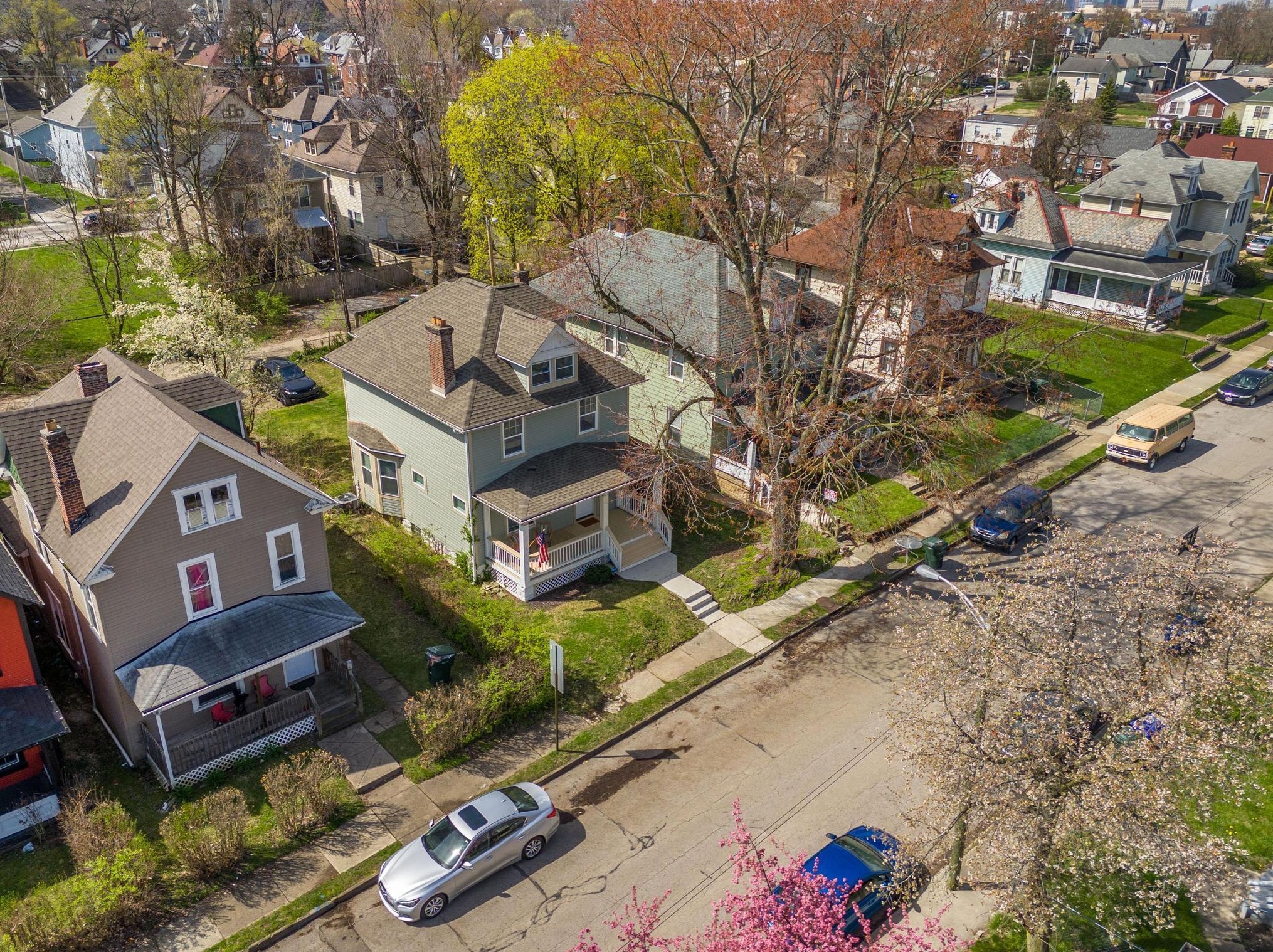 1603 Harvard Ave, Columbus OH 43203-1251 exterior