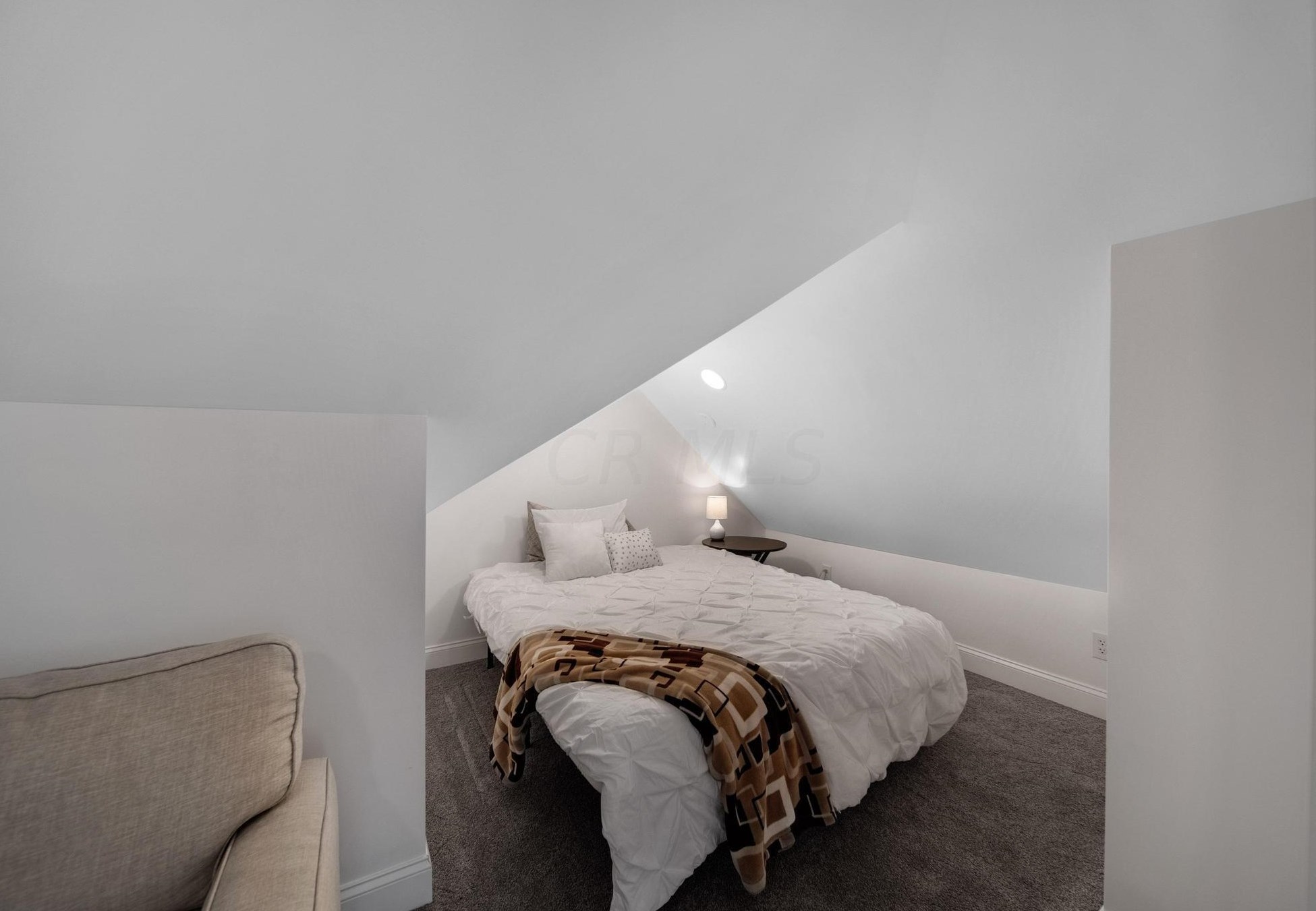 1603 Harvard Ave, Columbus OH 43203-1251 exterior