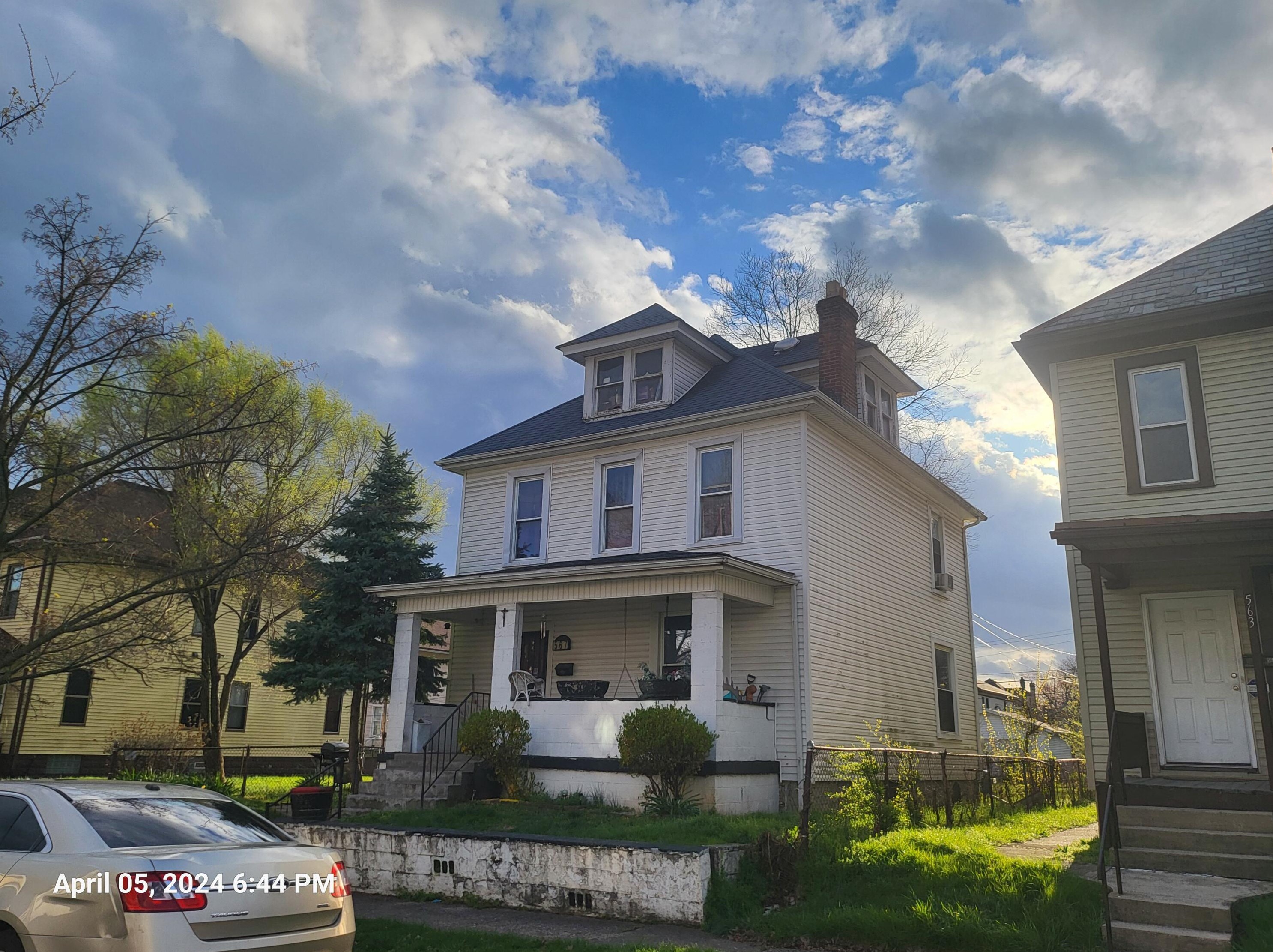 567 Kimball Pl, Columbus, OH 43205-2472