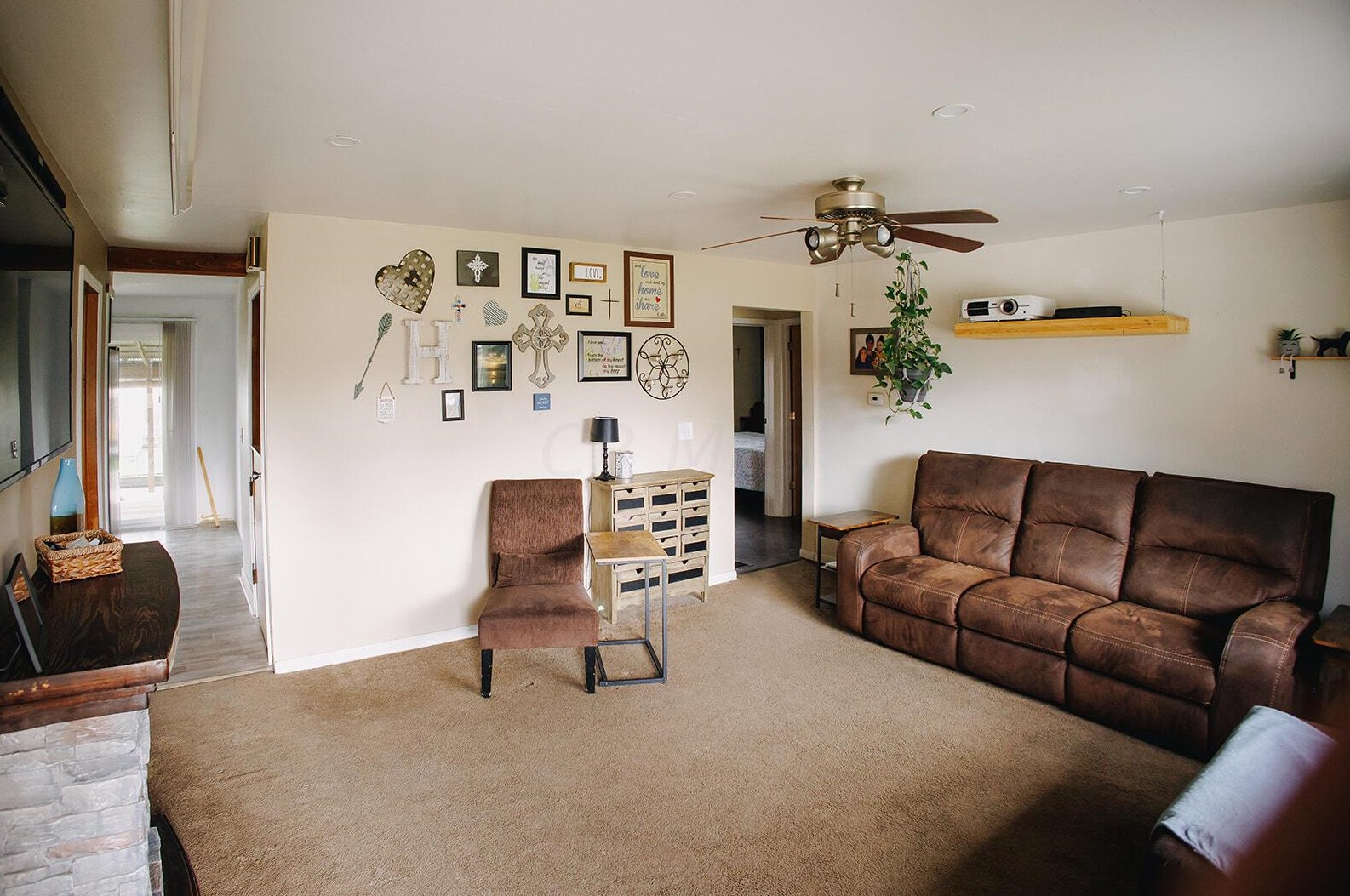 1177 Beechwood Rd, Columbus, OH 43227-2010