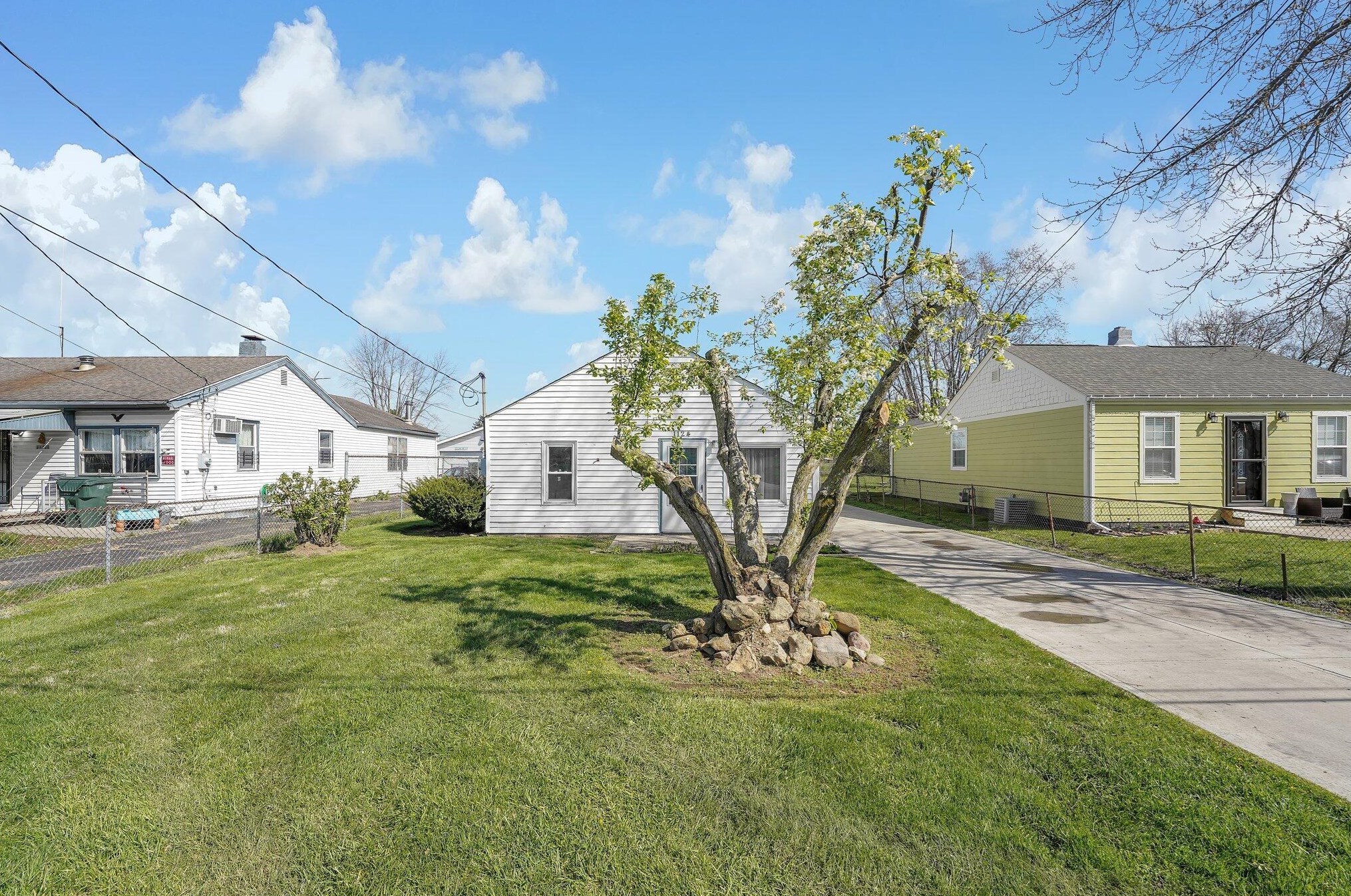1124 Rumsey Rd, Columbus, OH 43207-3935