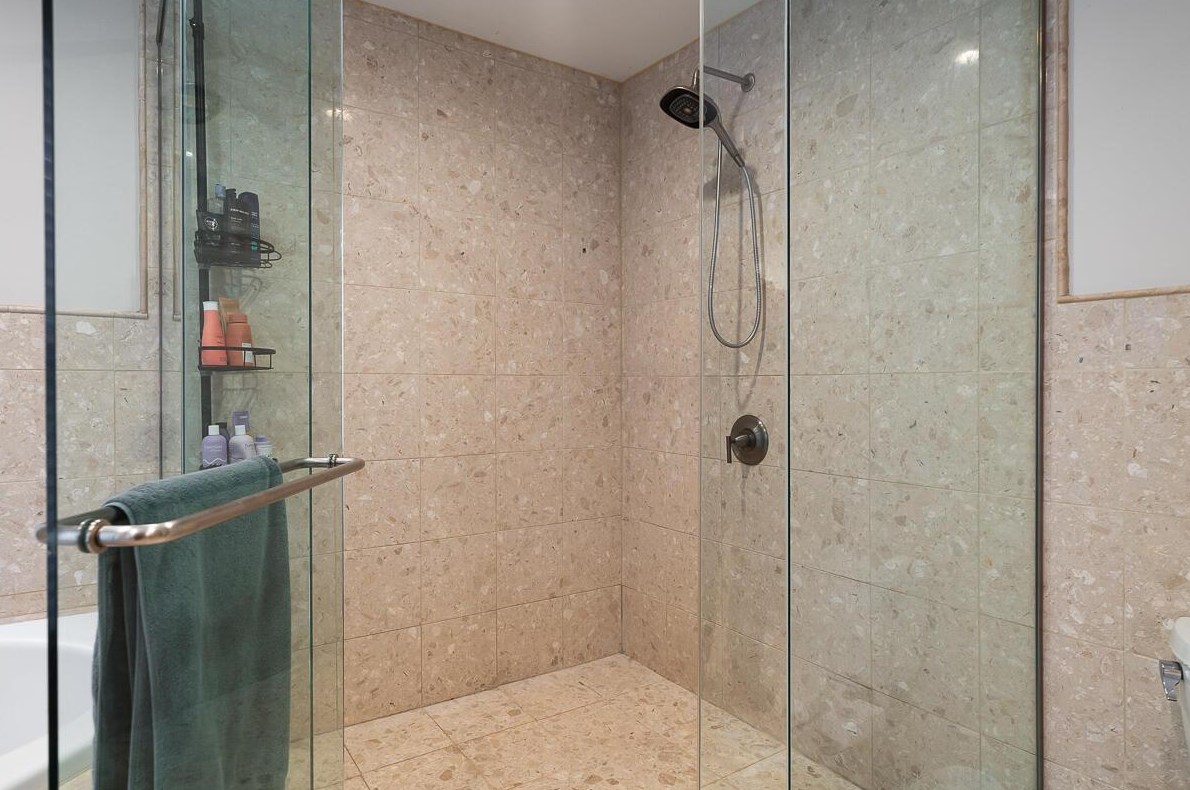 350 Gates St, Columbus OH  43206-3628 exterior