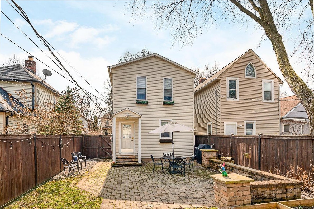 350 Gates St, Columbus OH  43206-3628 exterior