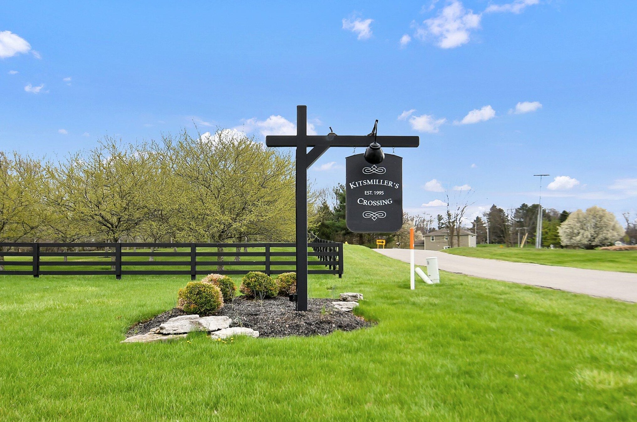 2466 Keltonhurst Dr, Blacklick, OH 43004