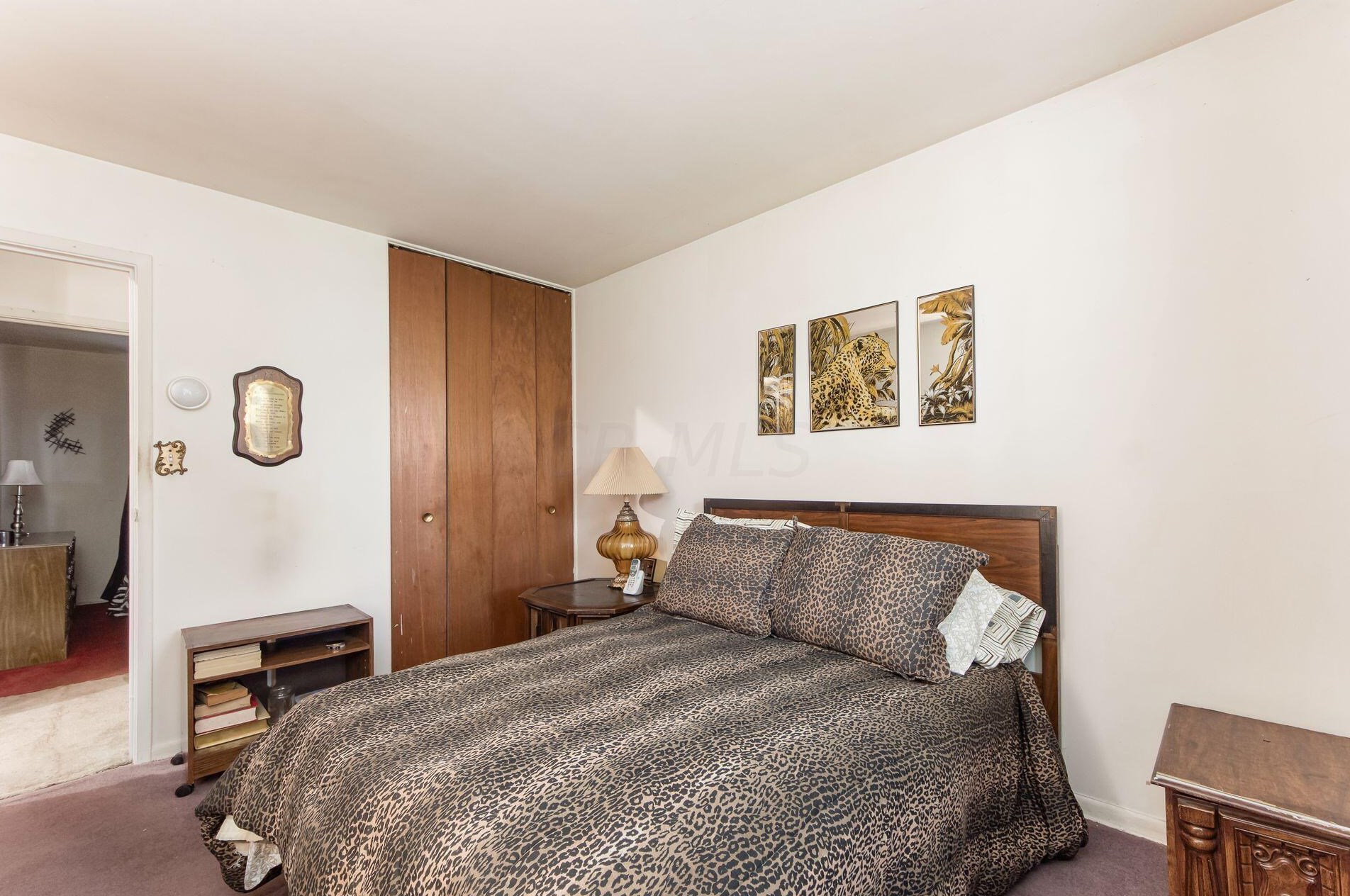 1631 Burley Dr, Columbus OH  43207-2705 exterior