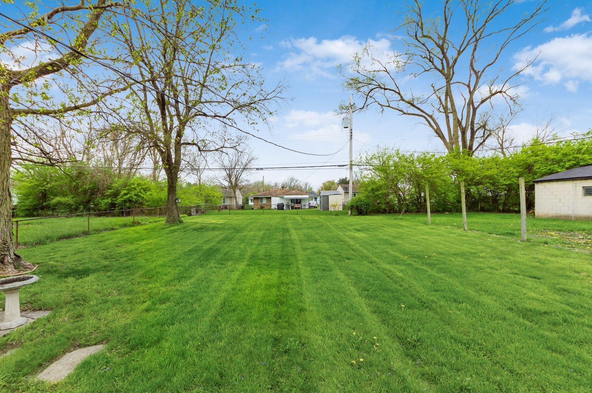 1631 Burley Dr, Columbus OH  43207-2705 exterior