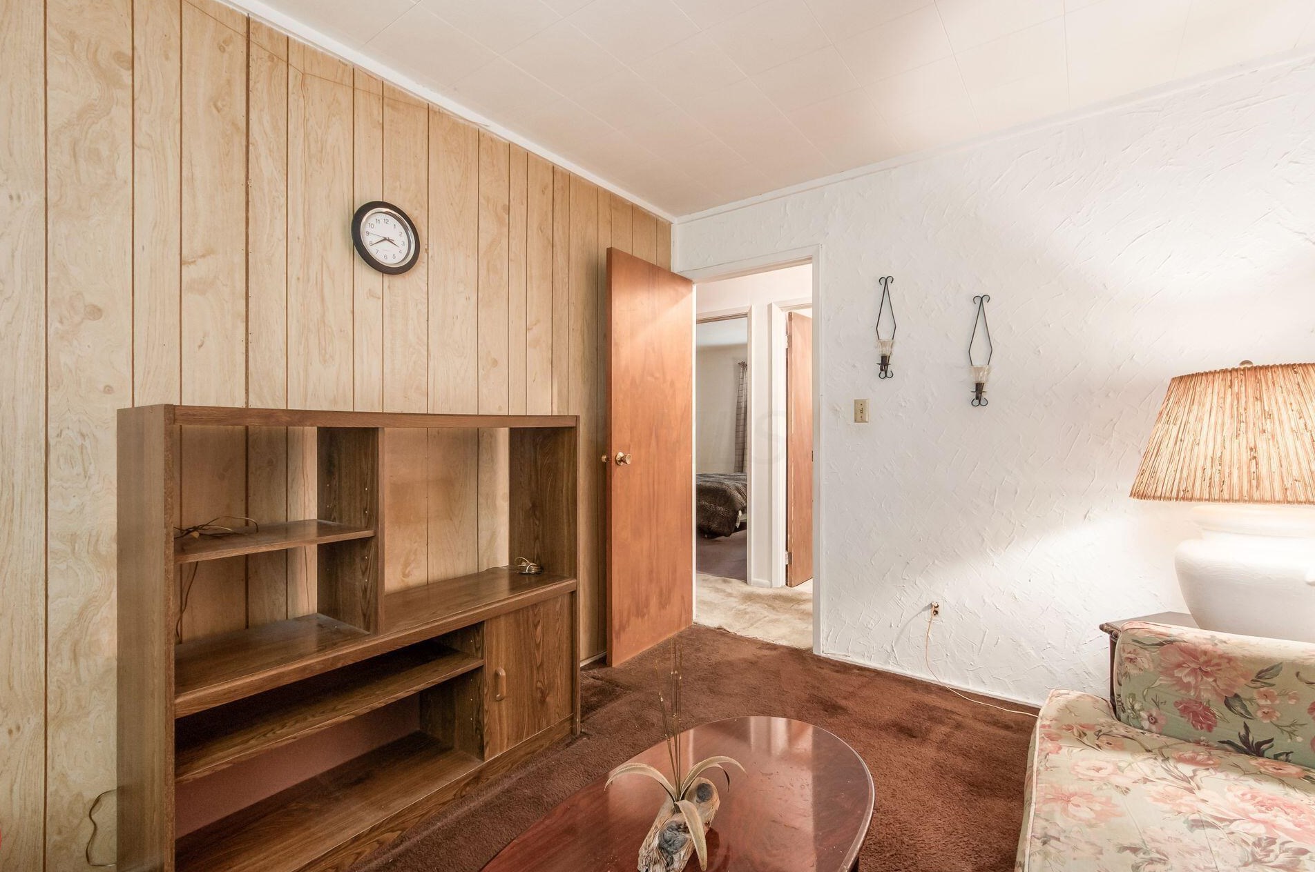 1631 Burley Dr, Columbus OH  43207-2705 exterior