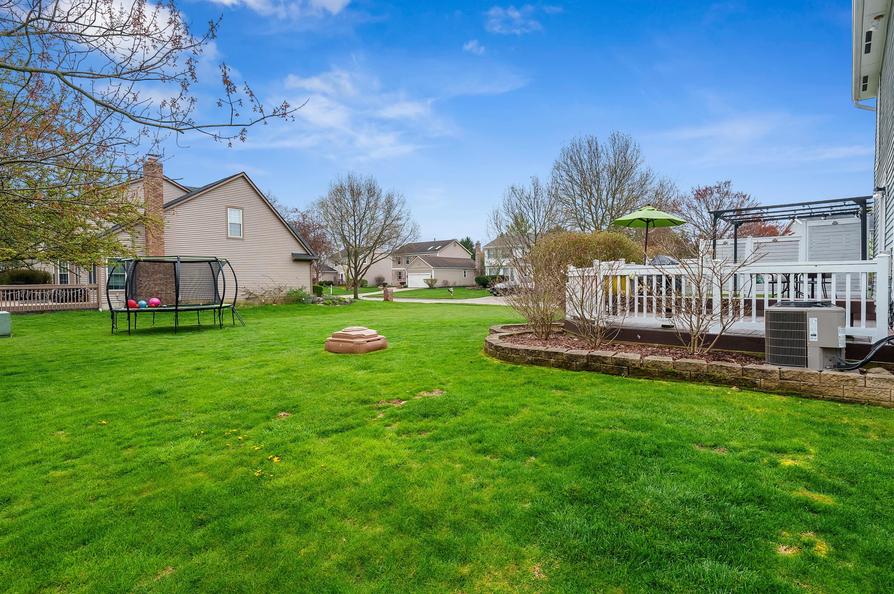 7244 Hopewell Ct, Dublin OH  43017-2899 exterior