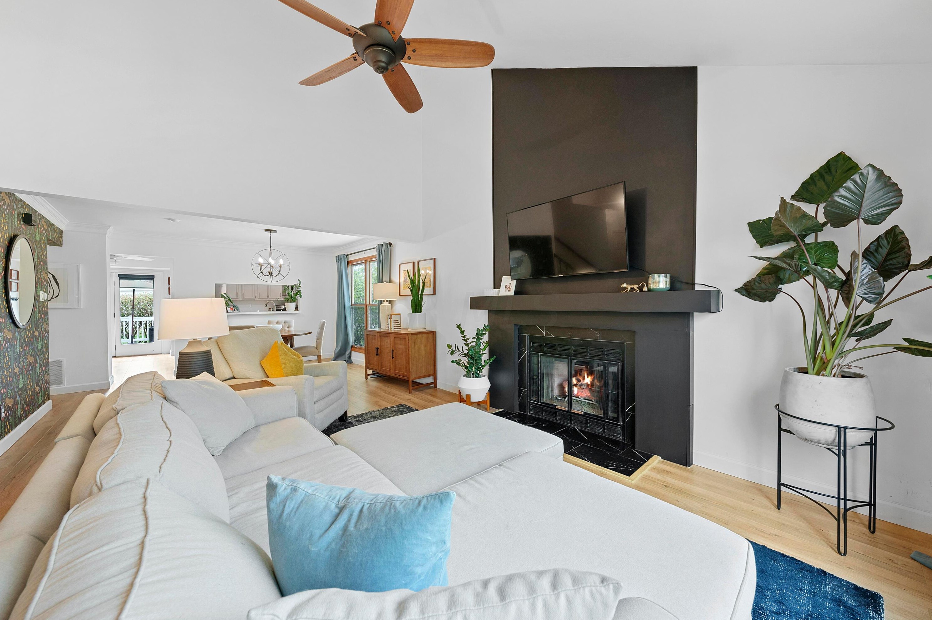 7244 Hopewell Ct, Dublin OH  43017-2899 exterior