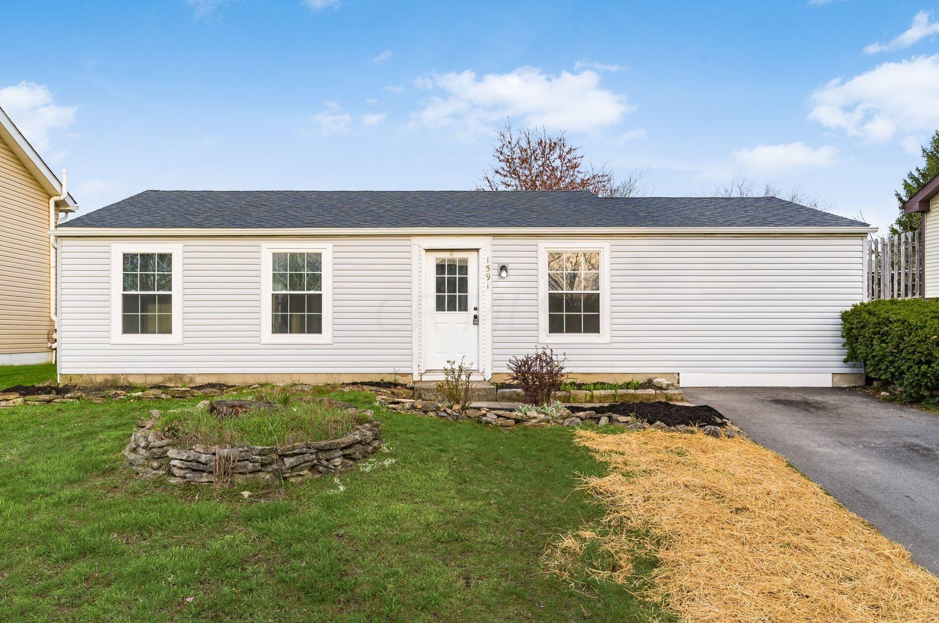1591 Red Leaf Ln, Columbus, OH 43223-3254