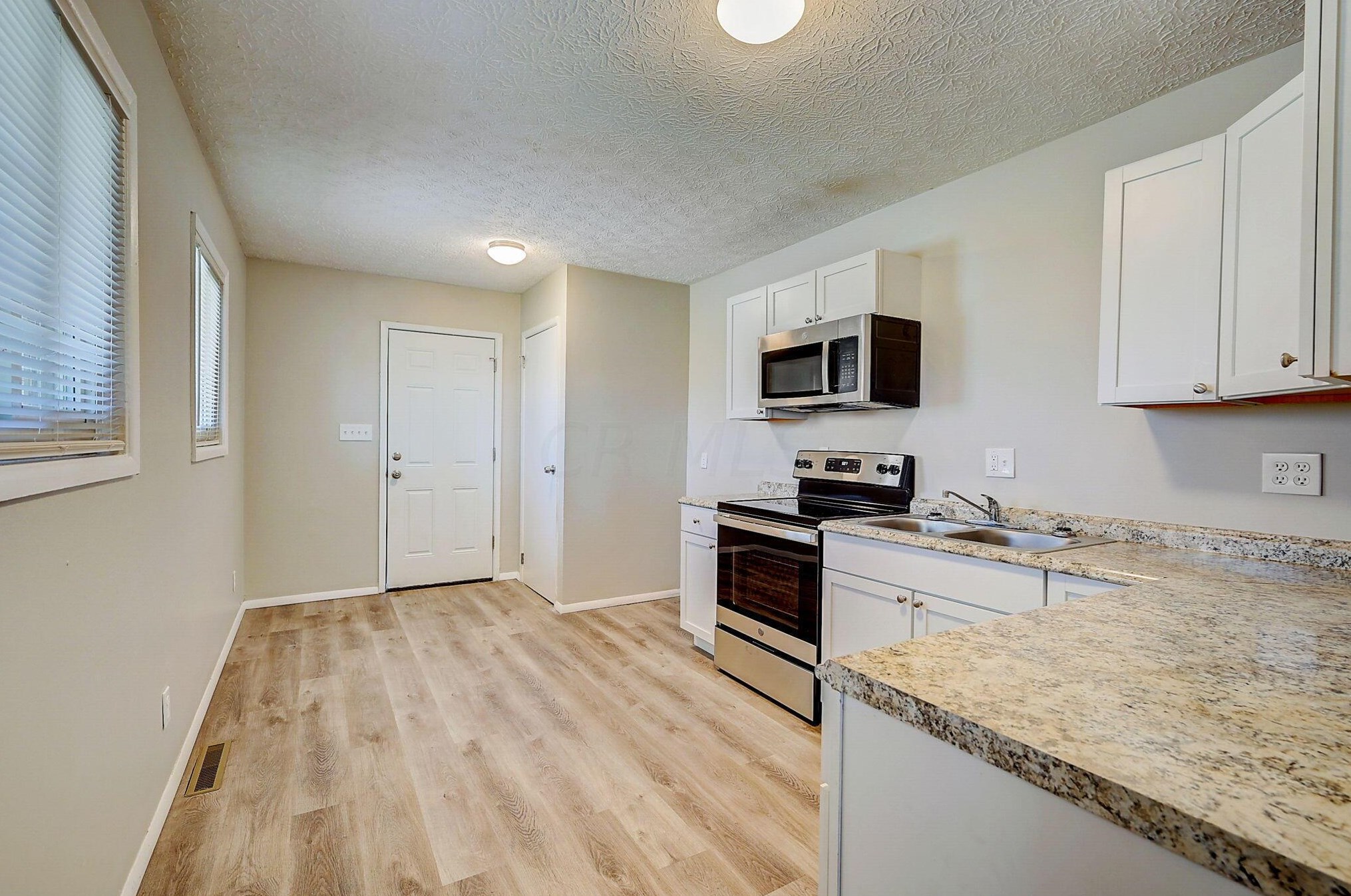 3958 Signal Dr, Columbus OH 43232-6381 exterior