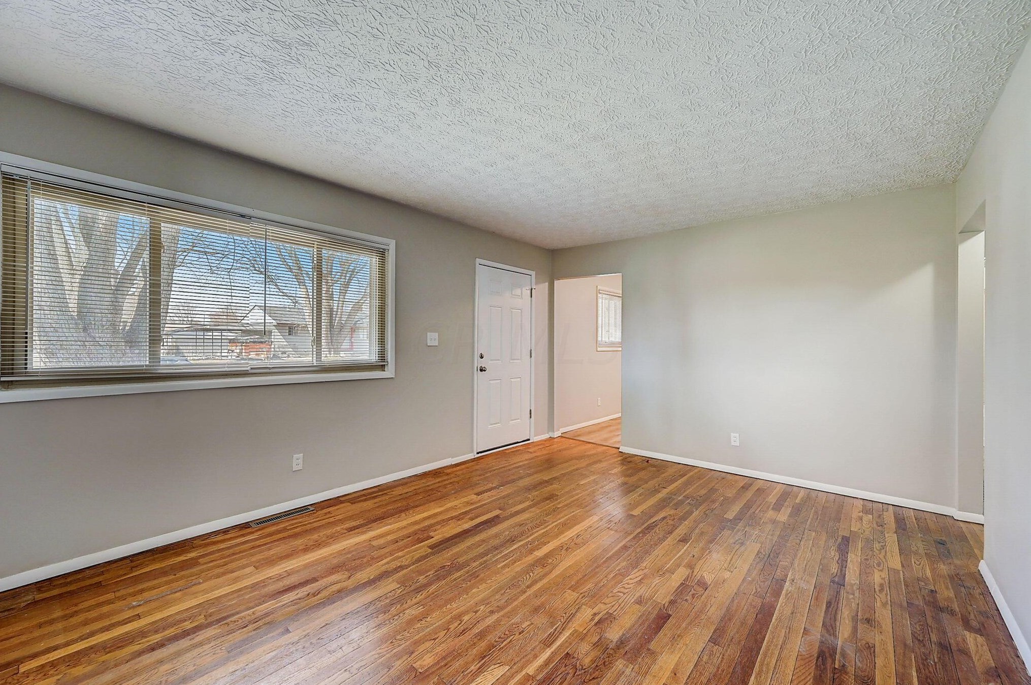 3958 Signal Dr, Columbus OH 43232-6381 exterior