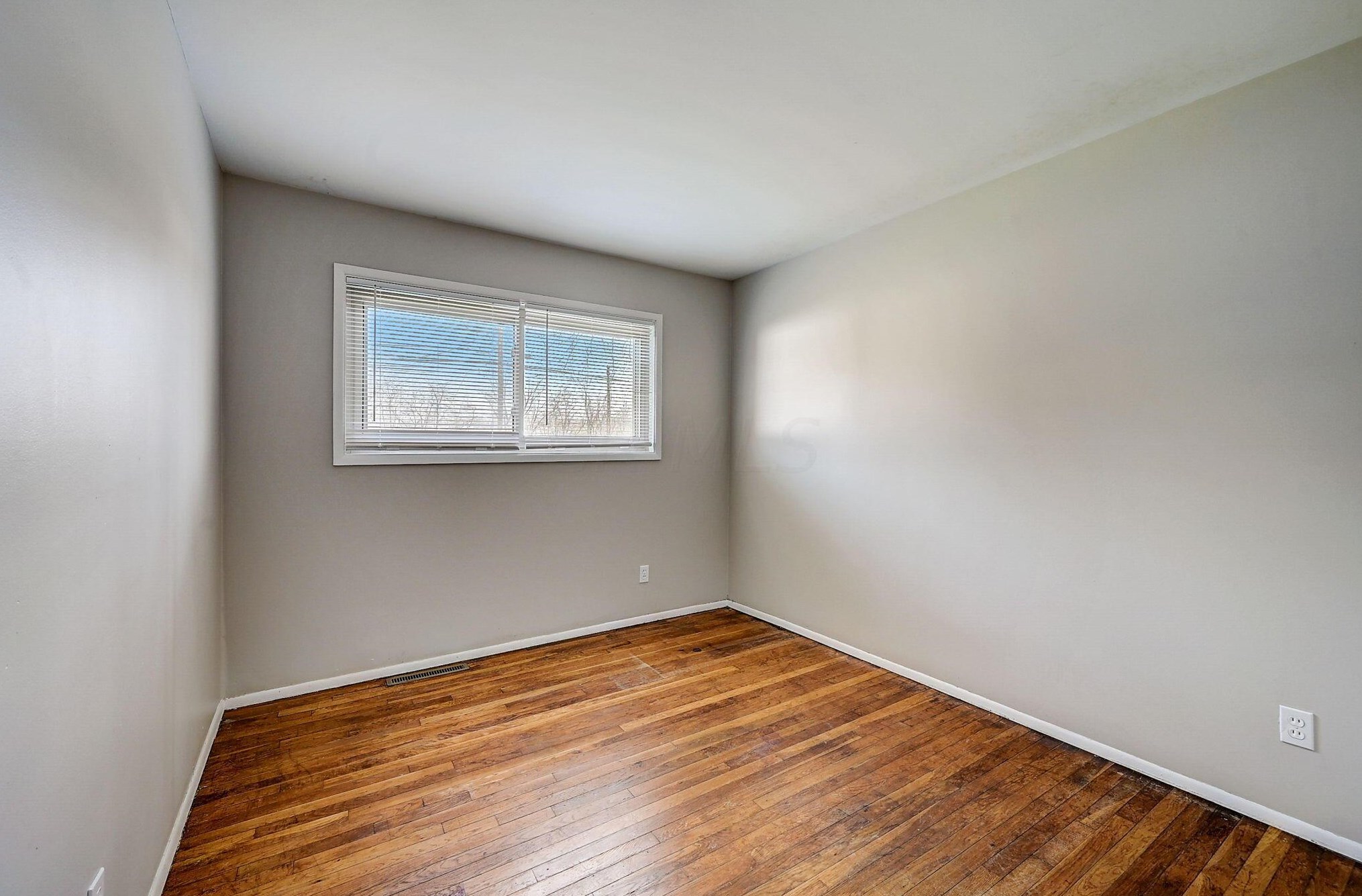 3958 Signal Dr, Columbus OH 43232-6381 exterior