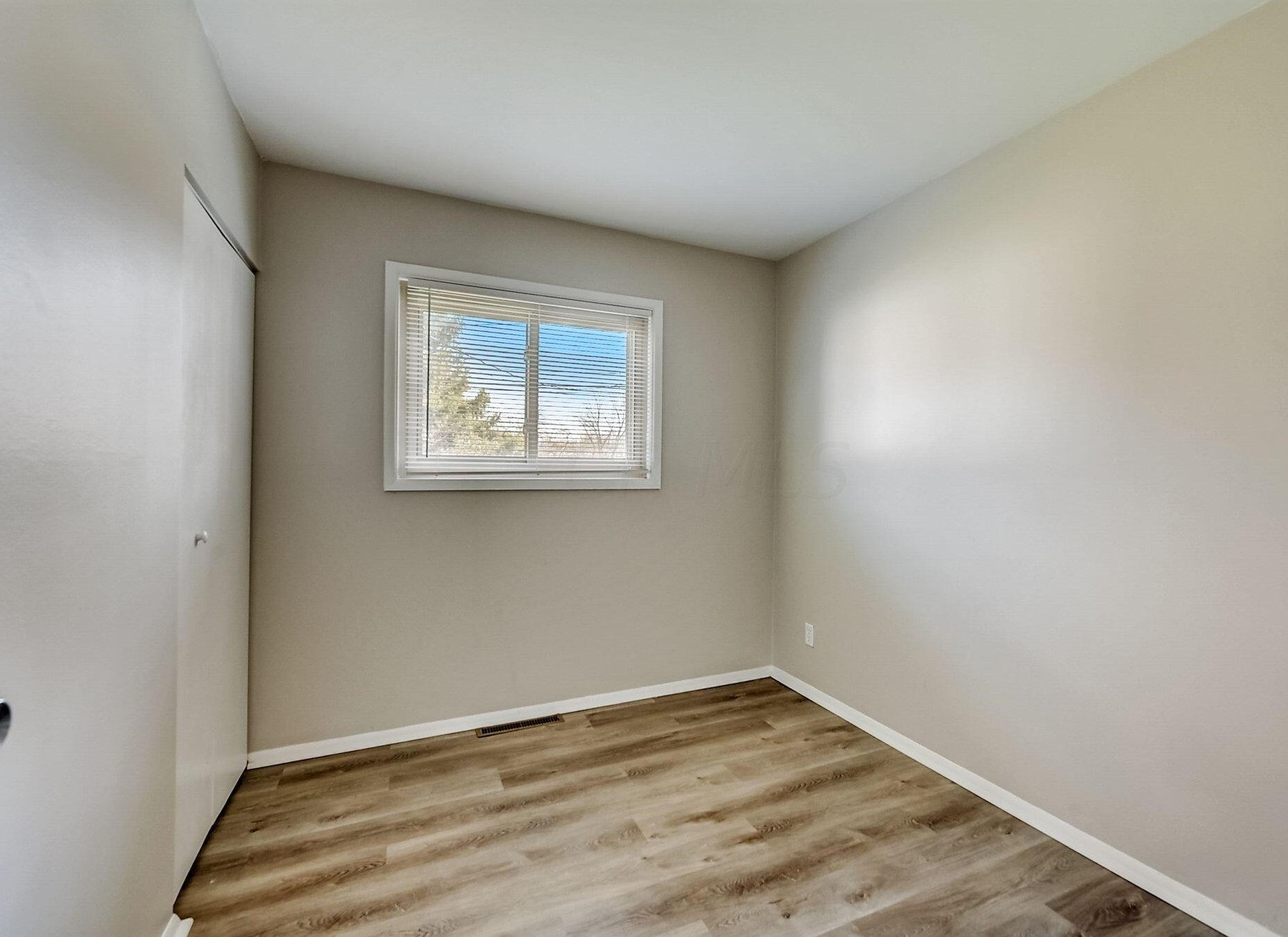 3958 Signal Dr, Columbus OH 43232-6381 exterior