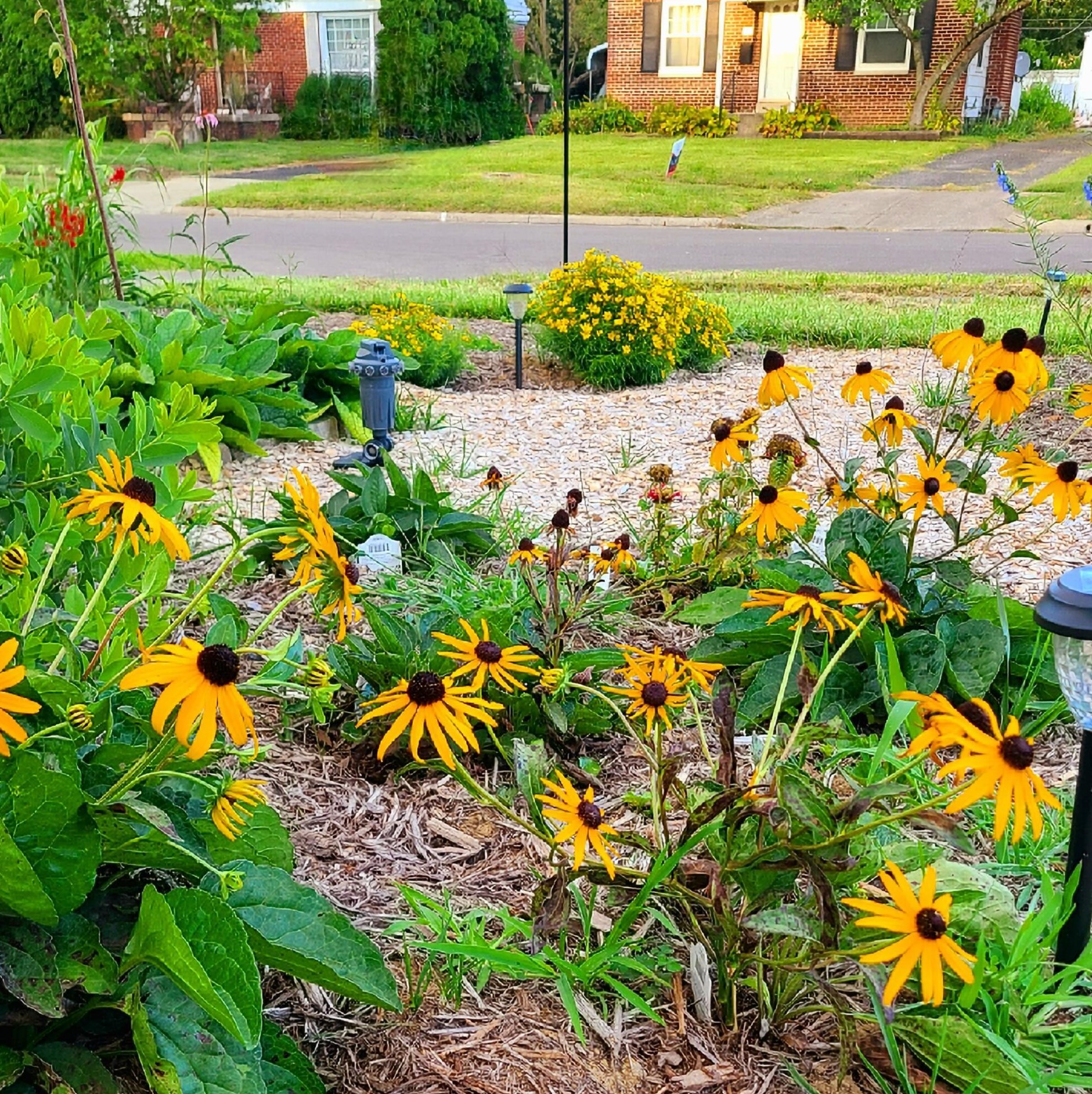 143 Mayfair Blvd, Columbus OH  43213-1610 exterior