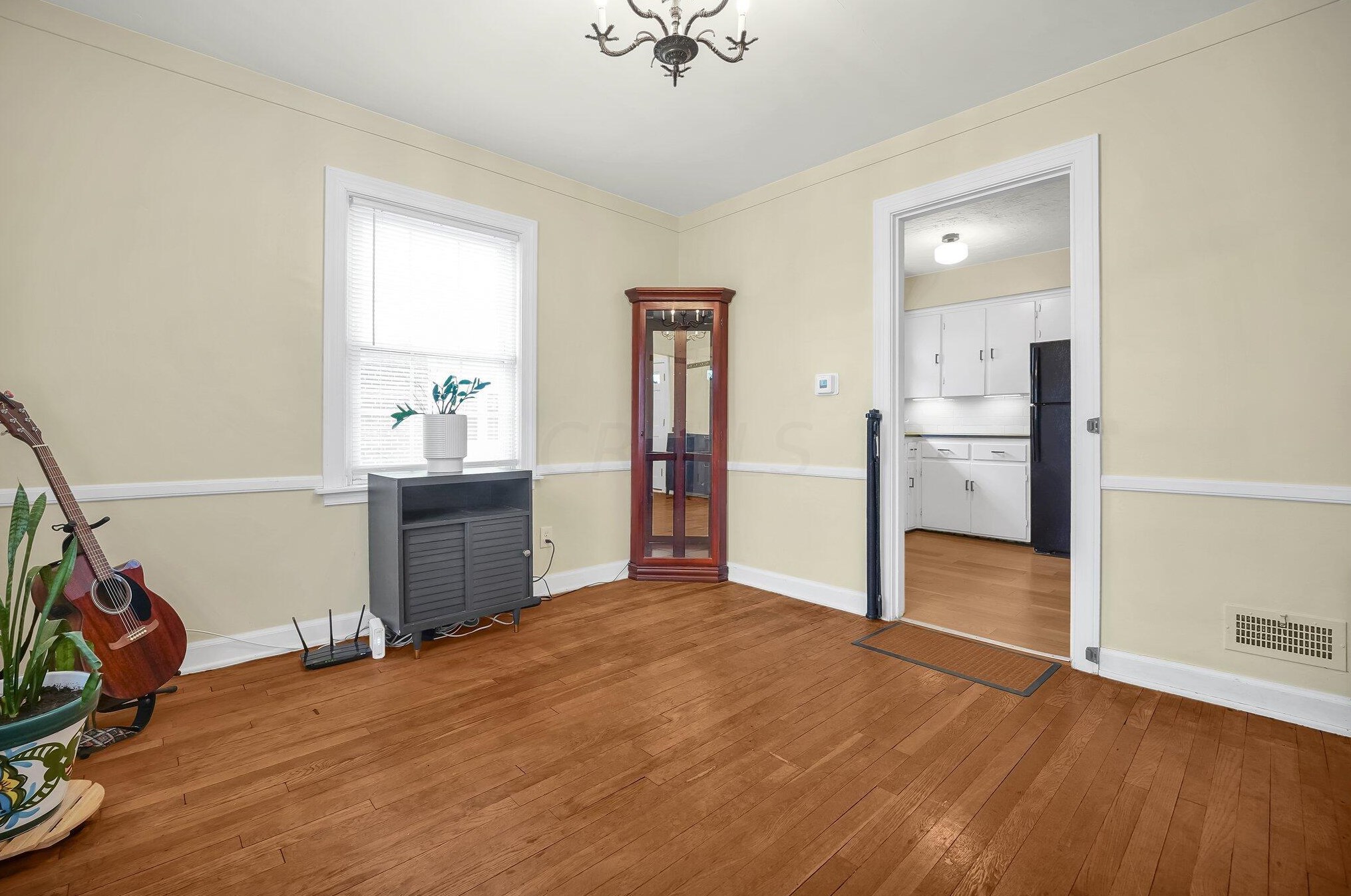 143 Mayfair Blvd, Columbus OH  43213-1610 exterior