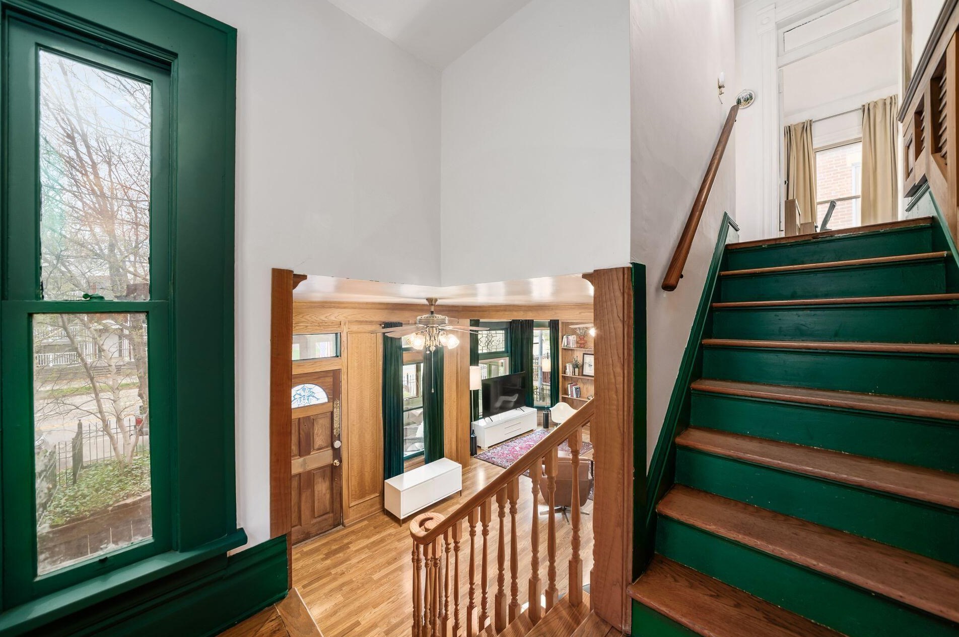 1294 Neil Ave, Columbus OH  43201-3122 exterior