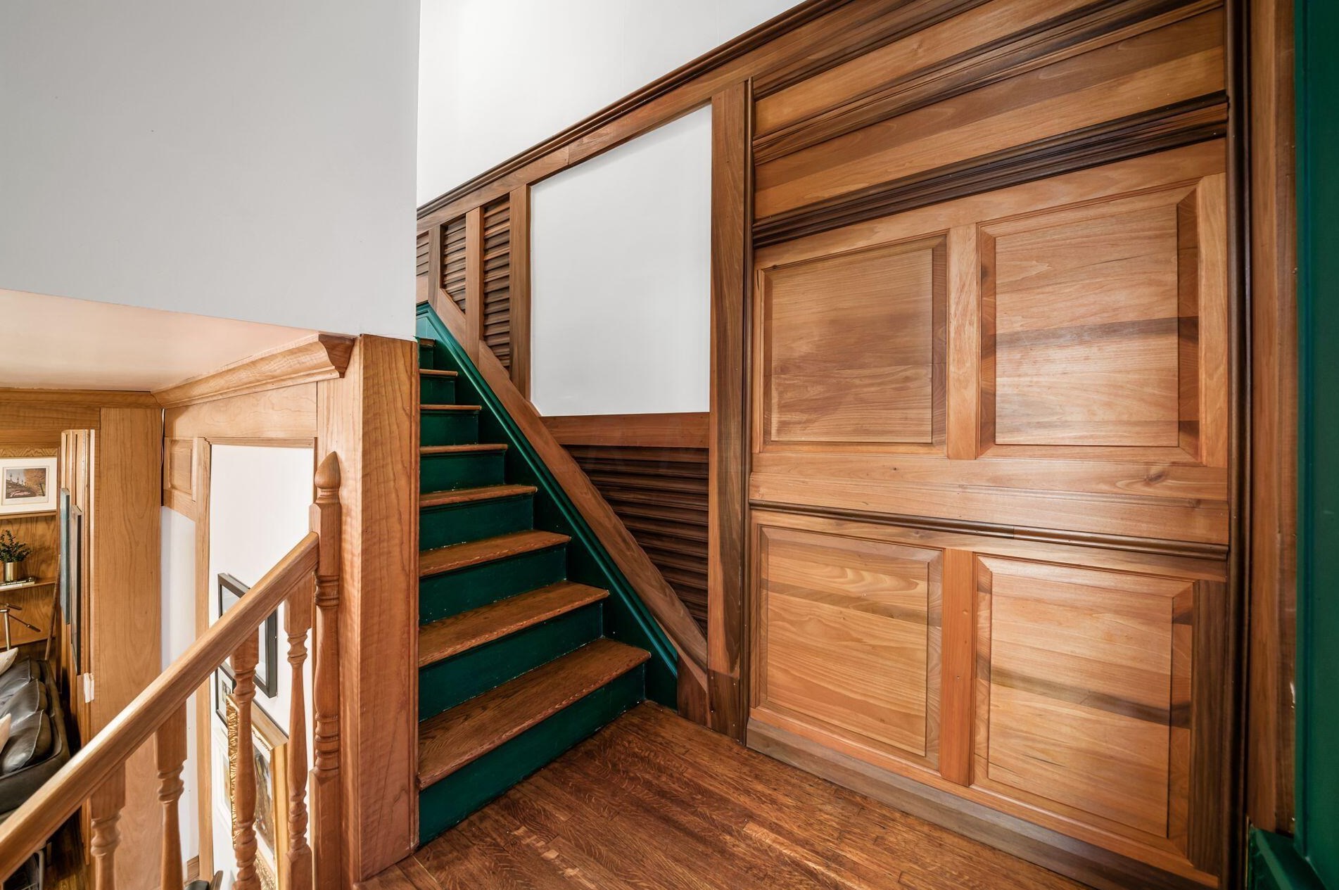 1294 Neil Ave, Columbus OH  43201-3122 exterior