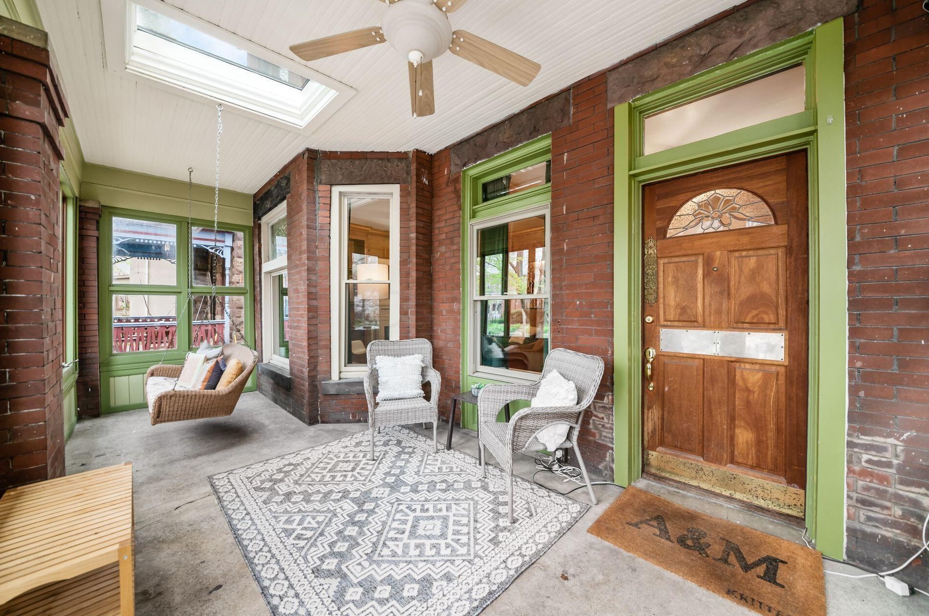 1294 Neil Ave, Columbus OH  43201-3122 exterior