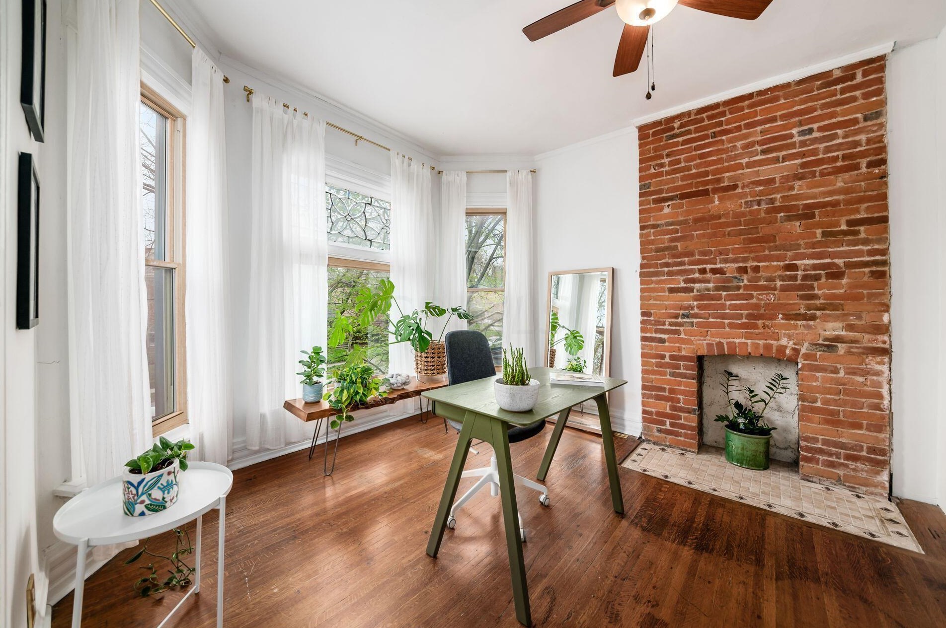 1294 Neil Ave, Columbus OH  43201-3122 exterior