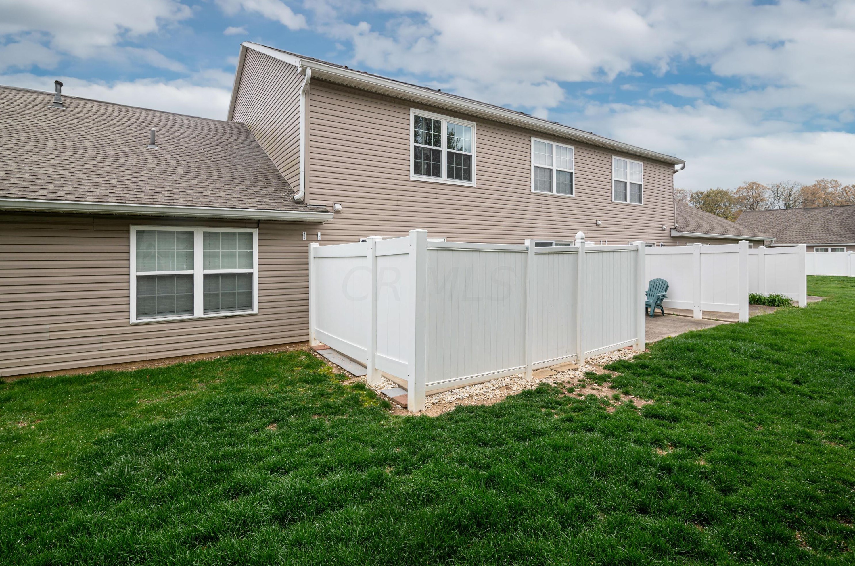 5173 Novelty Ave, Cnl Wnchstr OH  43110-7927 exterior
