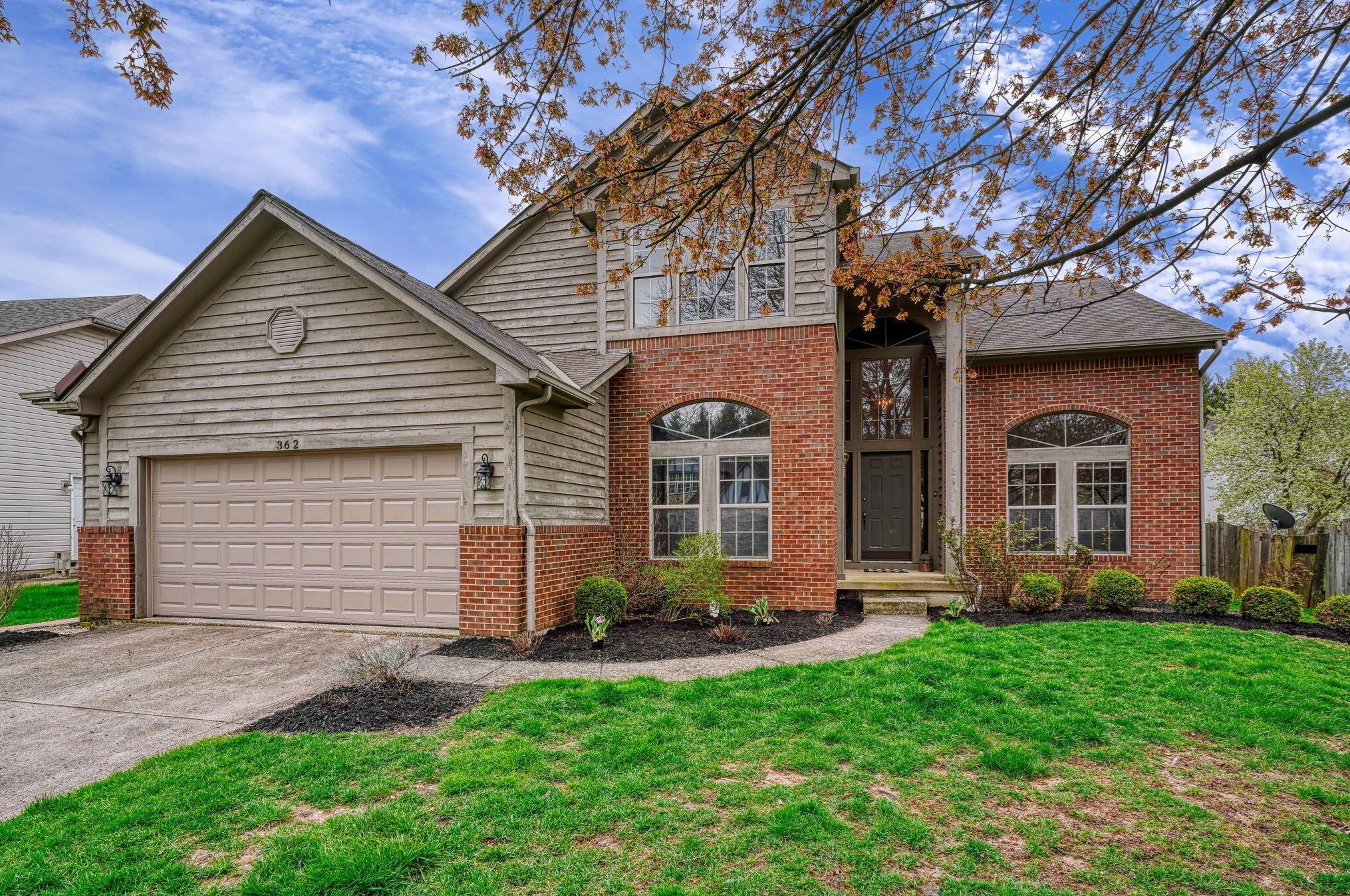 362 Aylesbury Dr W, Westerville, OH 43082