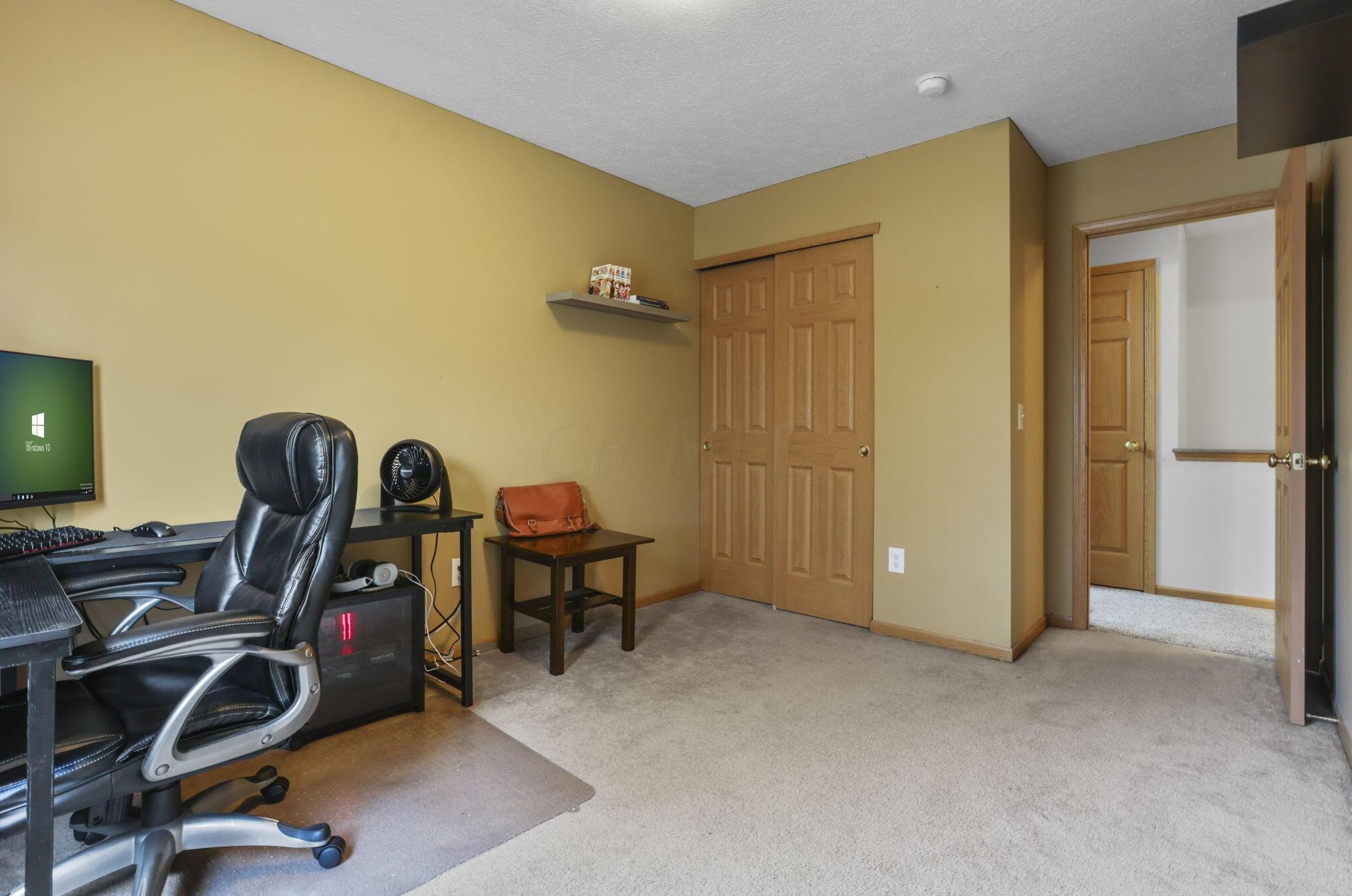 954 Tenbrook Pl, Columbus OH  43228-6386 exterior